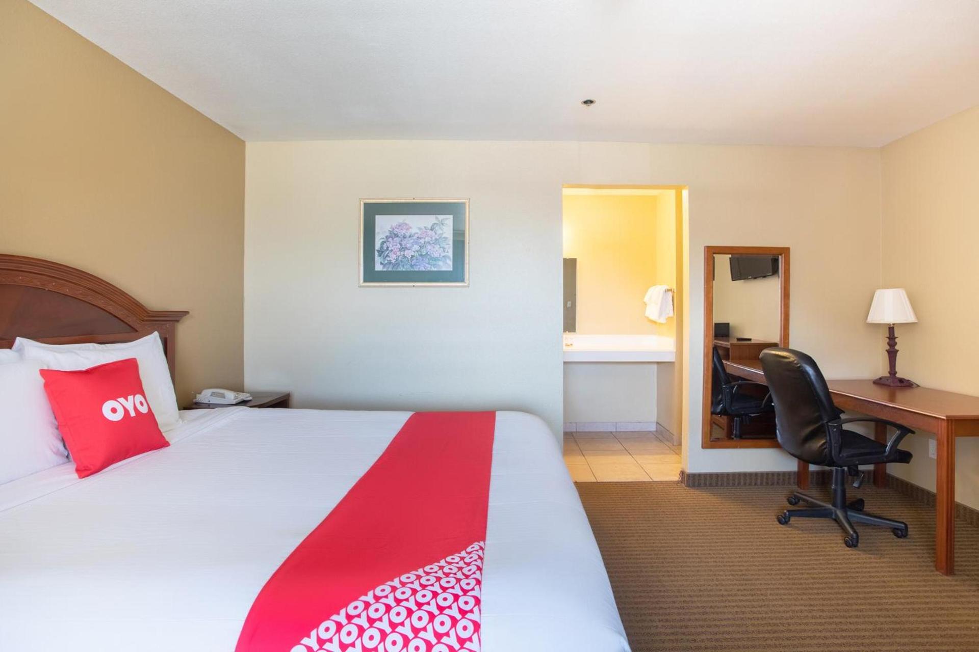Rodeway Inn photo 46