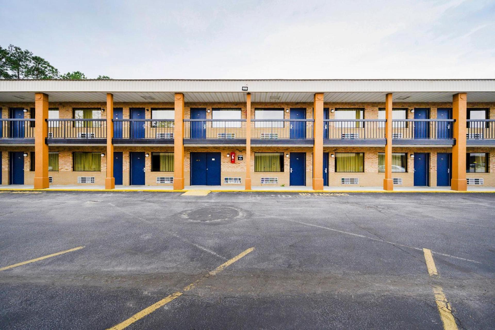 OYO Hotel Williamston photo 30