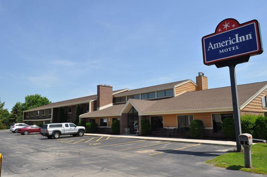 AmericInn by Wyndham Plymouth photo 1