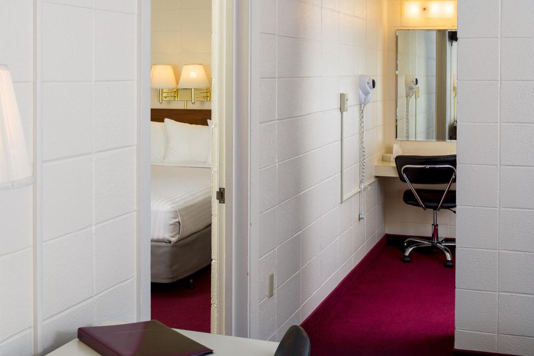 Finlen Hotel and Motor Inn photo 19