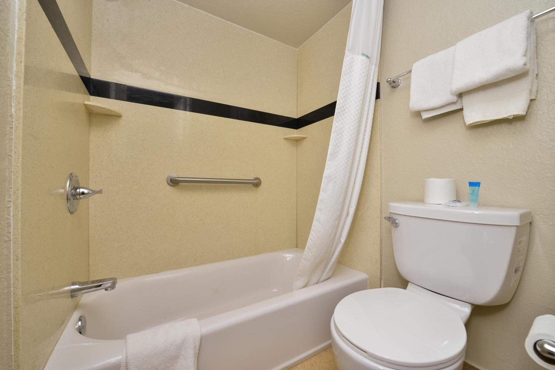 SureStay Hotel by Best Western Vallejo Napa Valley photo 28
