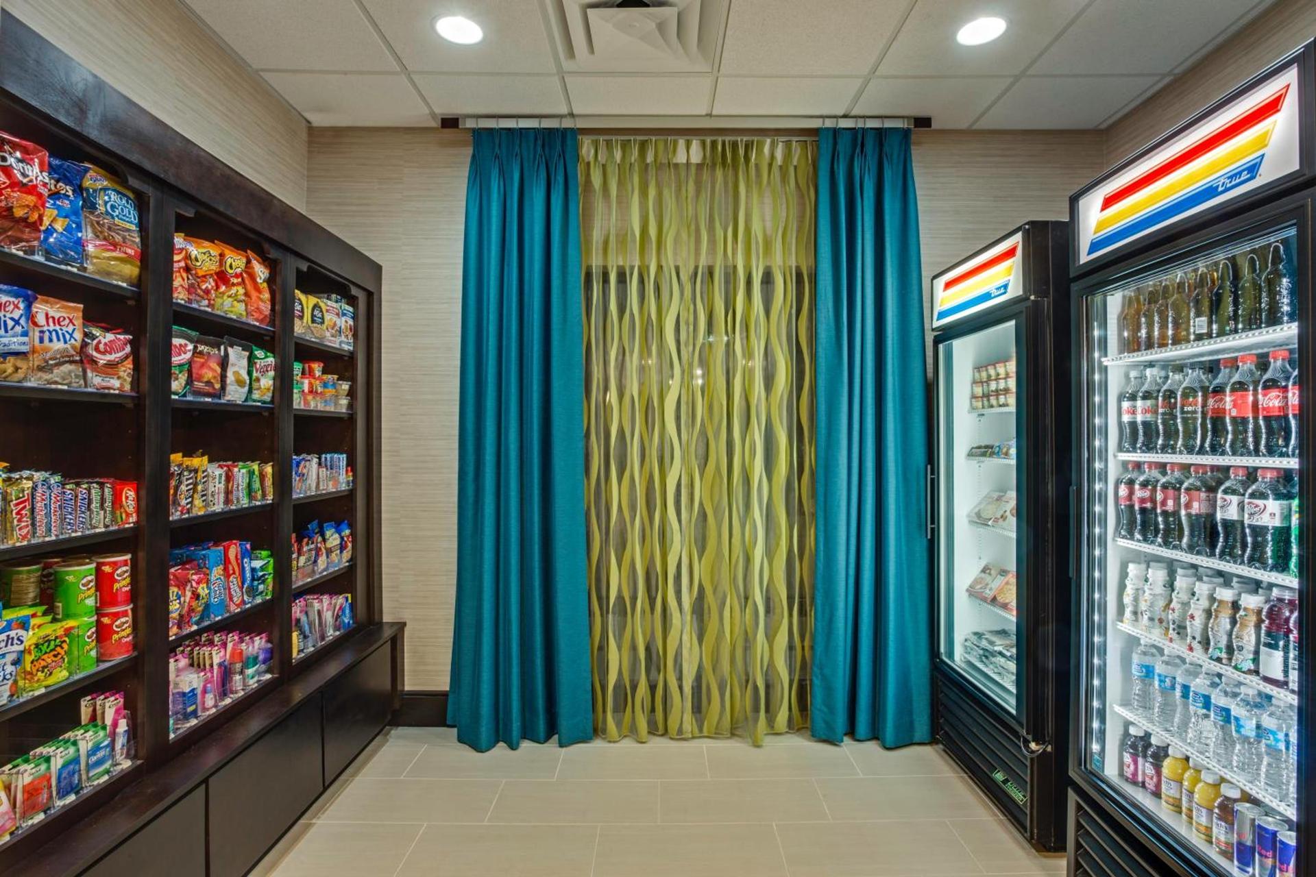 Holiday Inn Express Hotel & Suites Orlando East-UCF Area by IHG photo 18