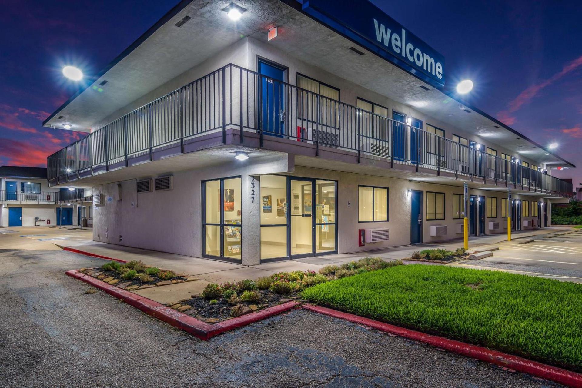Motel 6-College Station, TX - Bryan photo 8