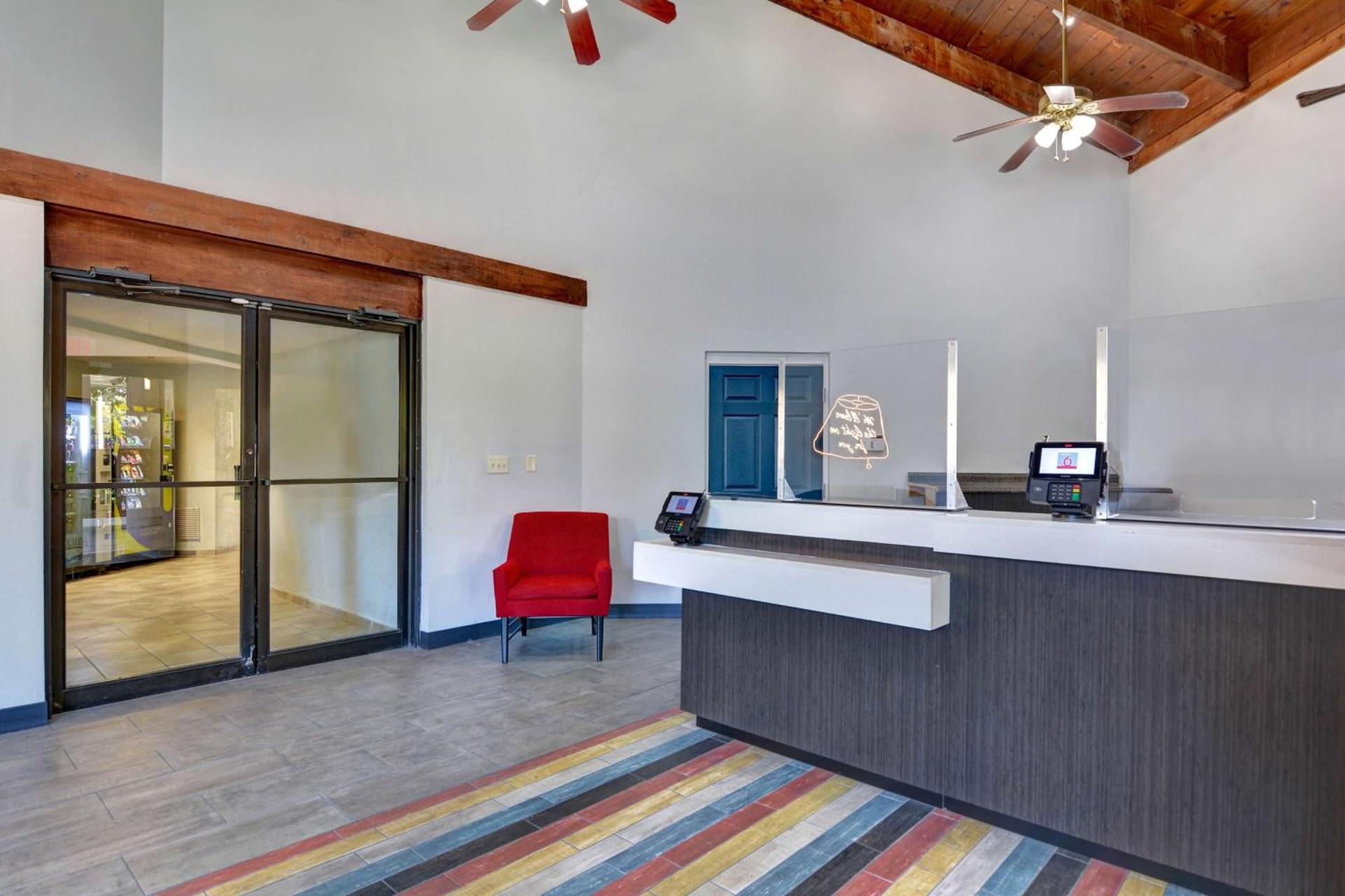 Studio 6 Extended Stay - Jacksonville, FL - Baymeadows photo 27