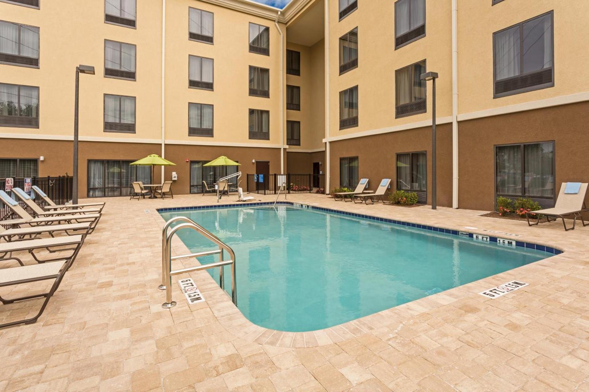 Holiday Inn Express Hotel & Suites Orlando East-UCF Area by IHG photo 28