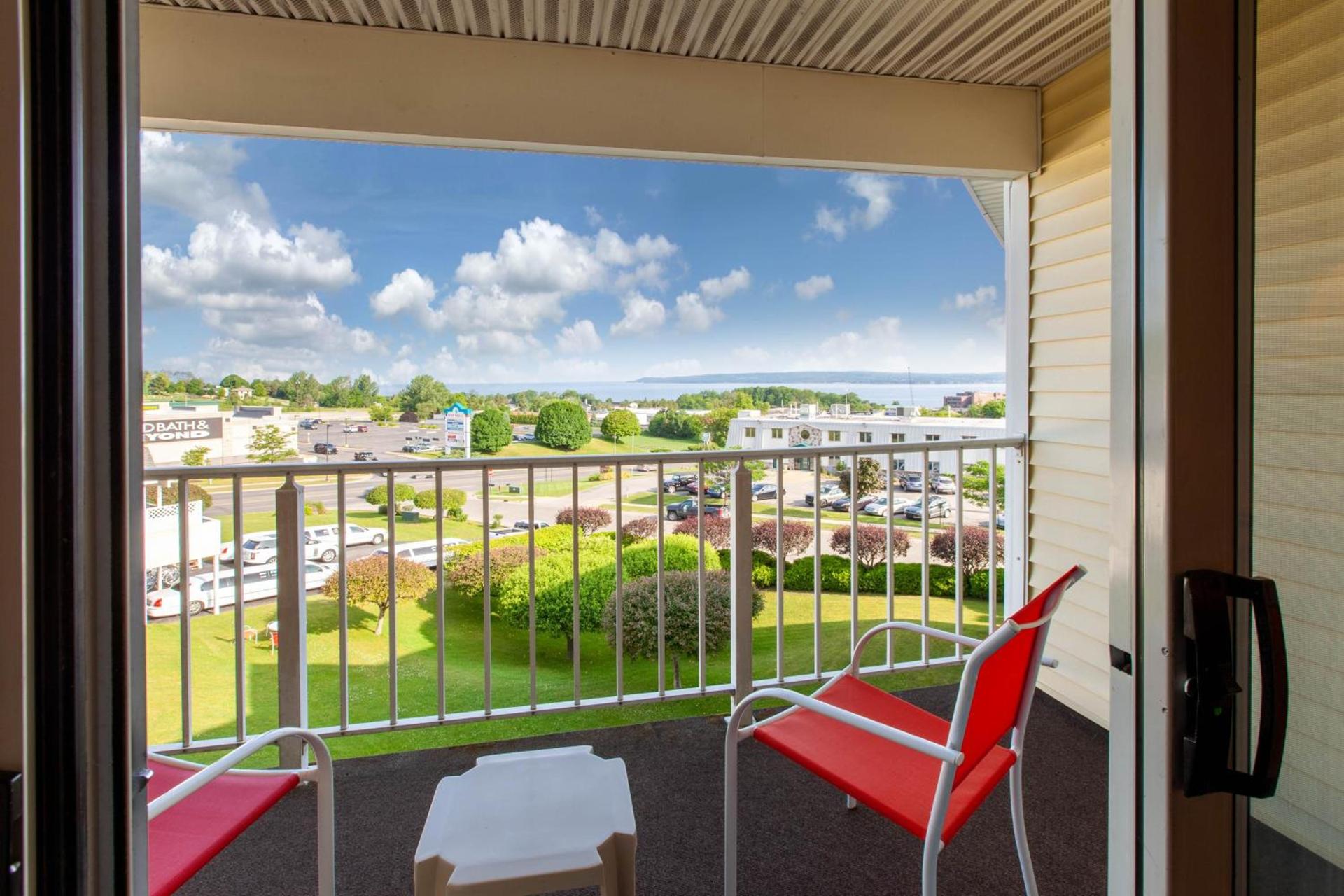 Apple Tree Inn; SureStay Collection by Best Western photo 6
