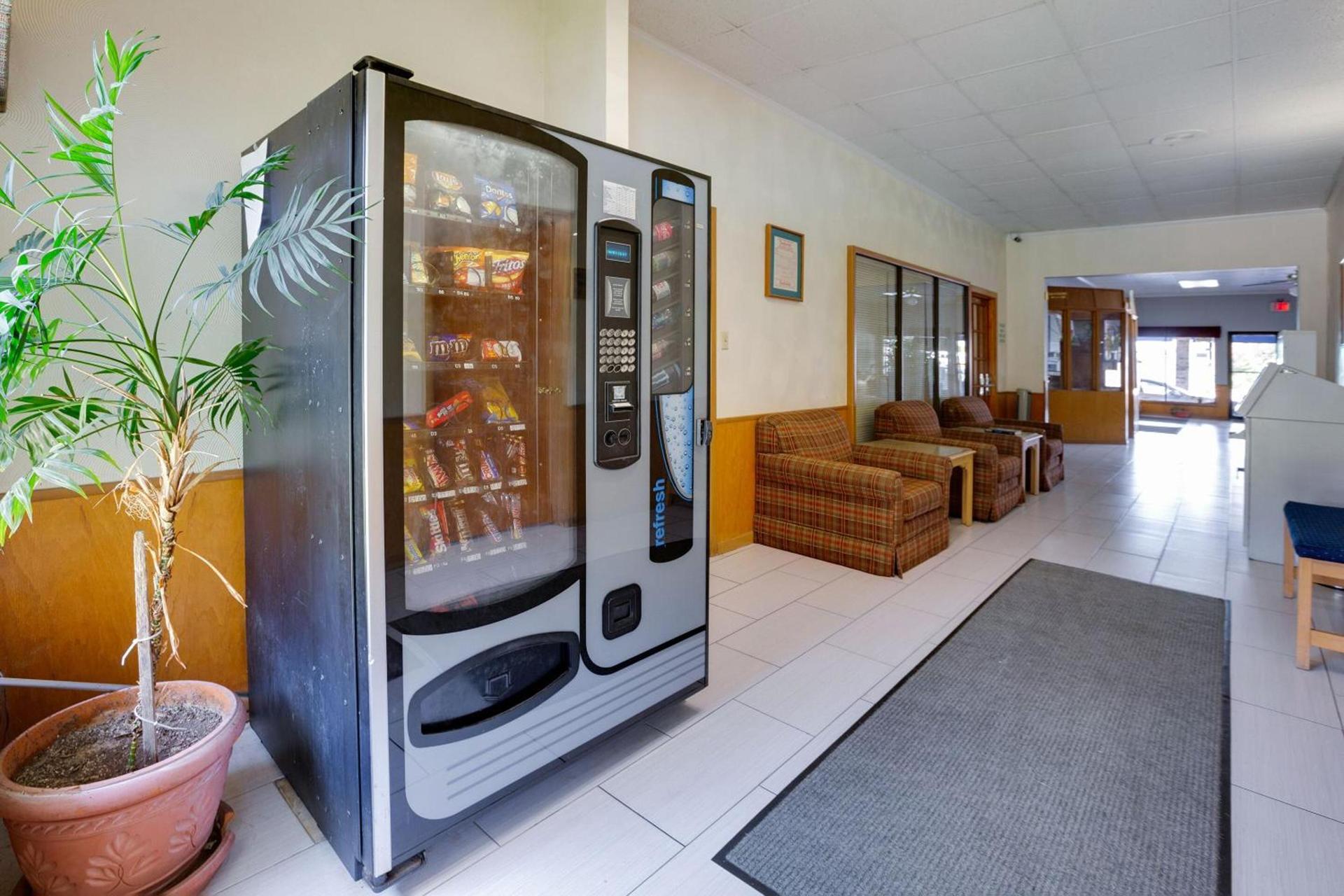 OYO Hotel Tyler Lindale photo 29