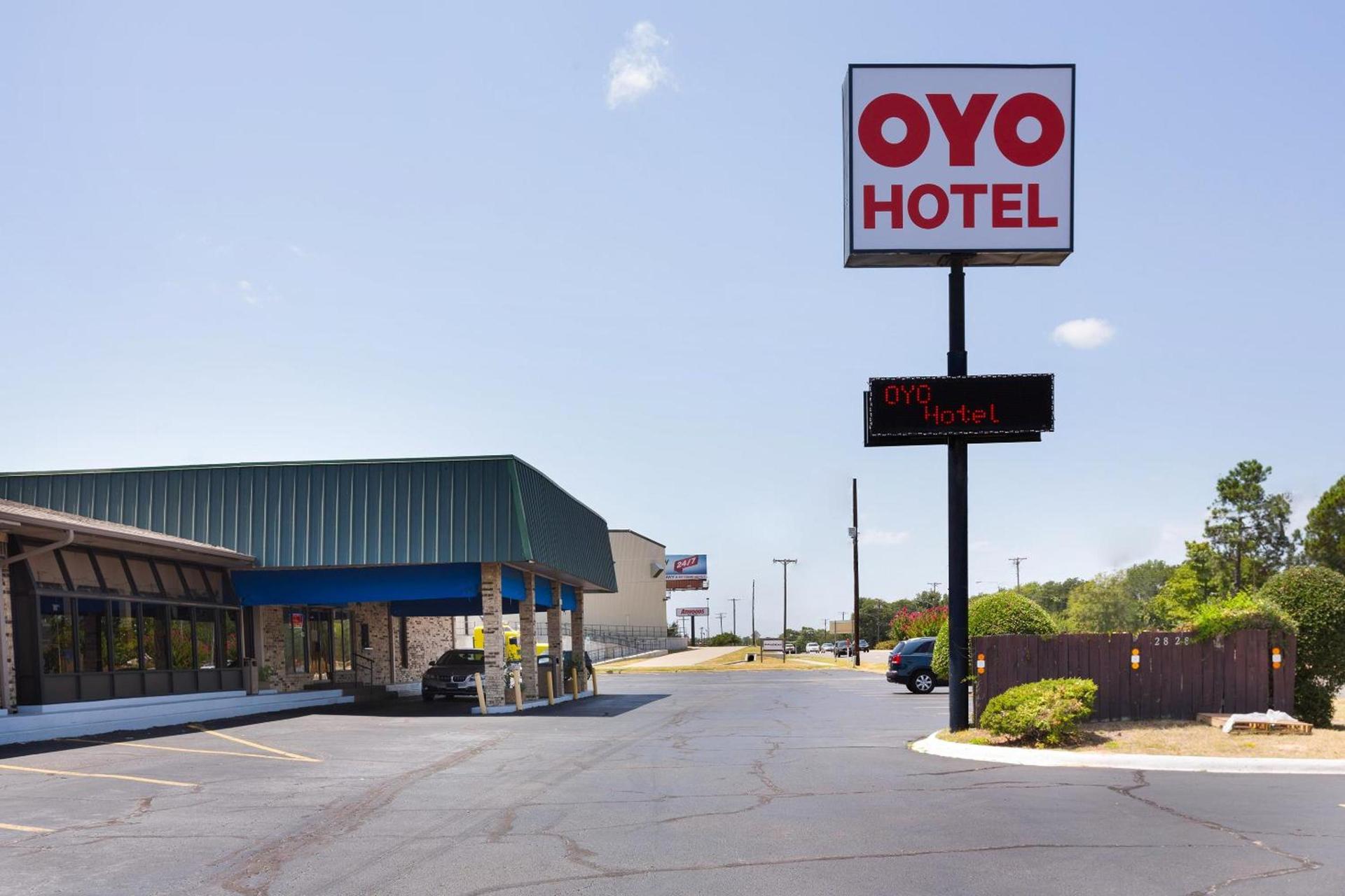 OYO Hotel Tyler Lindale photo 25