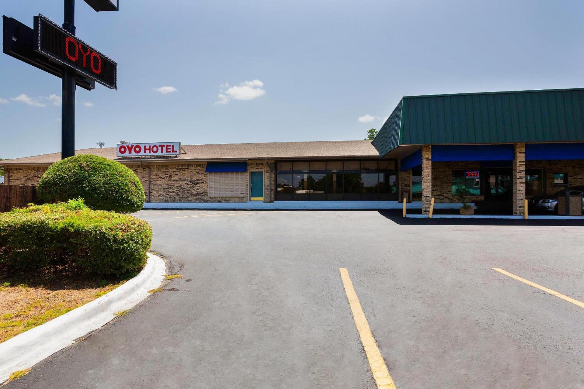 OYO Hotel Tyler Lindale photo 23