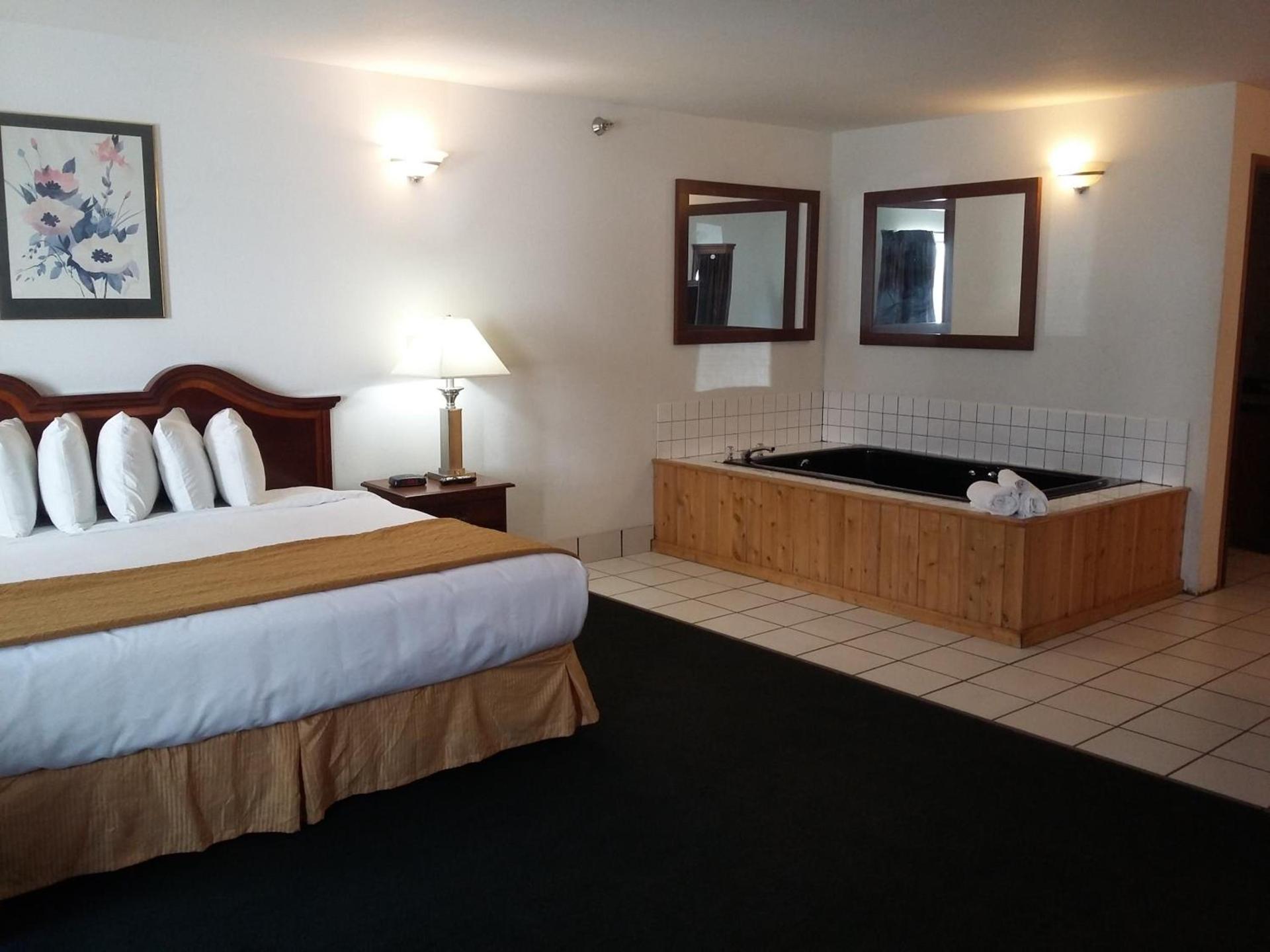 Pleasant Moose Lodge photo 24