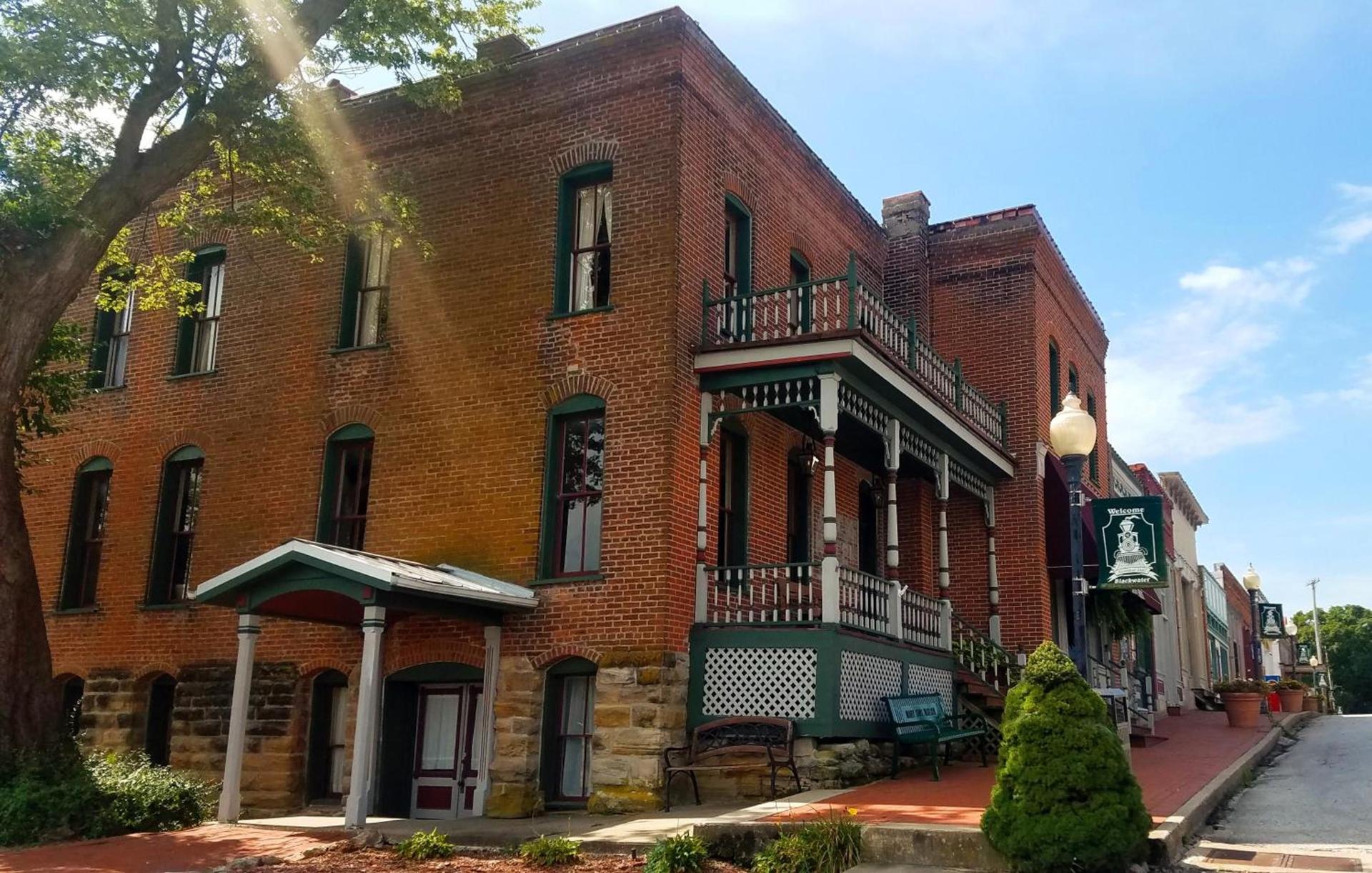 Iron Horse Hotel photo 1