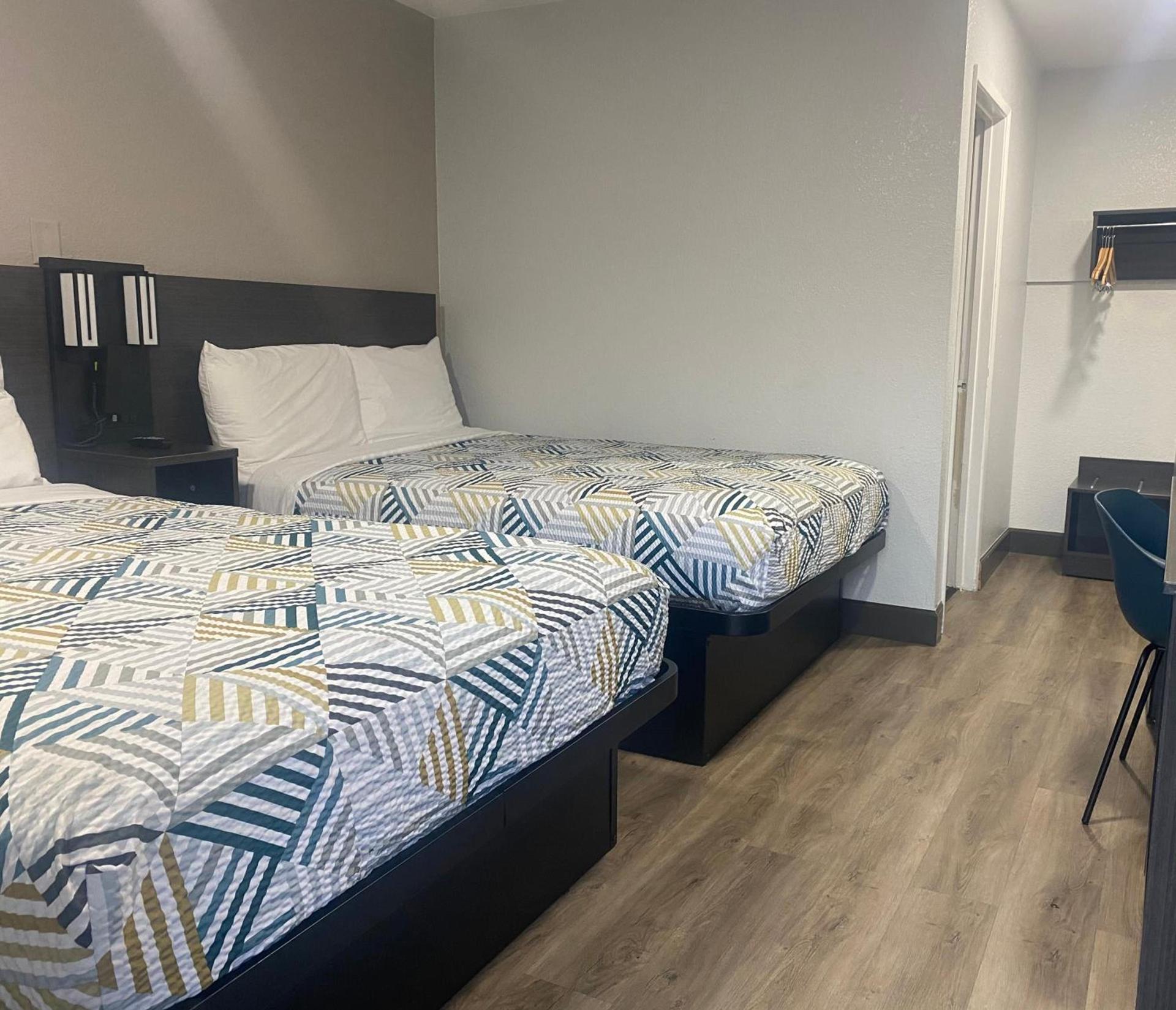 Motel 6-San Bernardino, CA - South photo 39