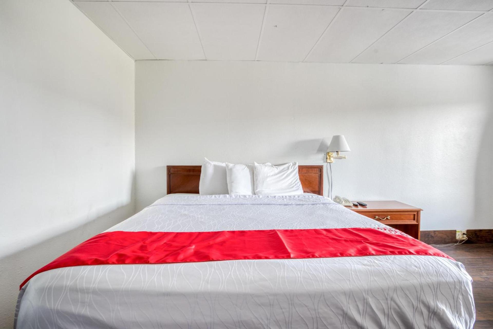 OYO Hotel San Antonio Lackland Air Force Base West photo 44