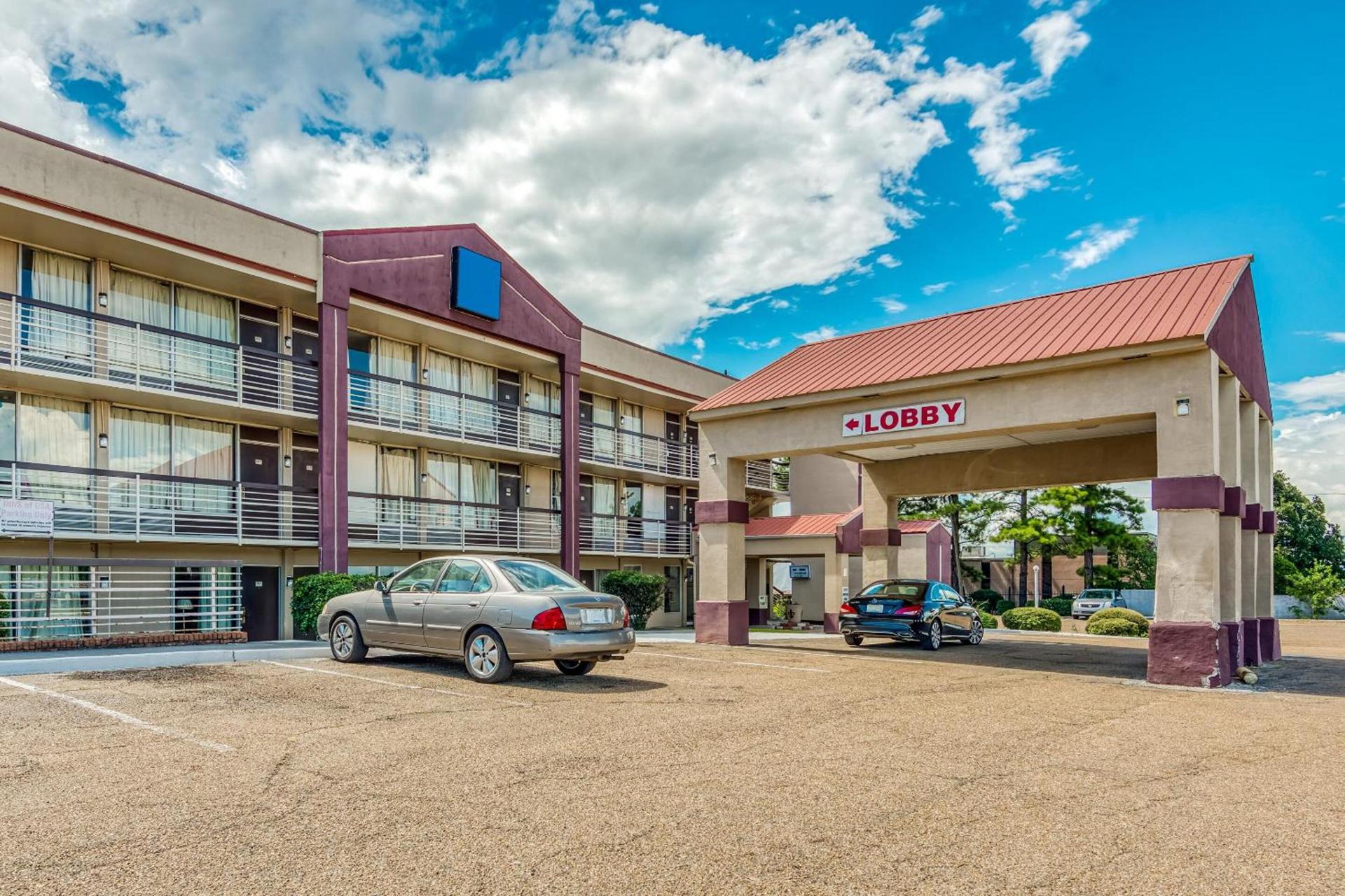 OYO Hotel Jackson North I-55 photo 2