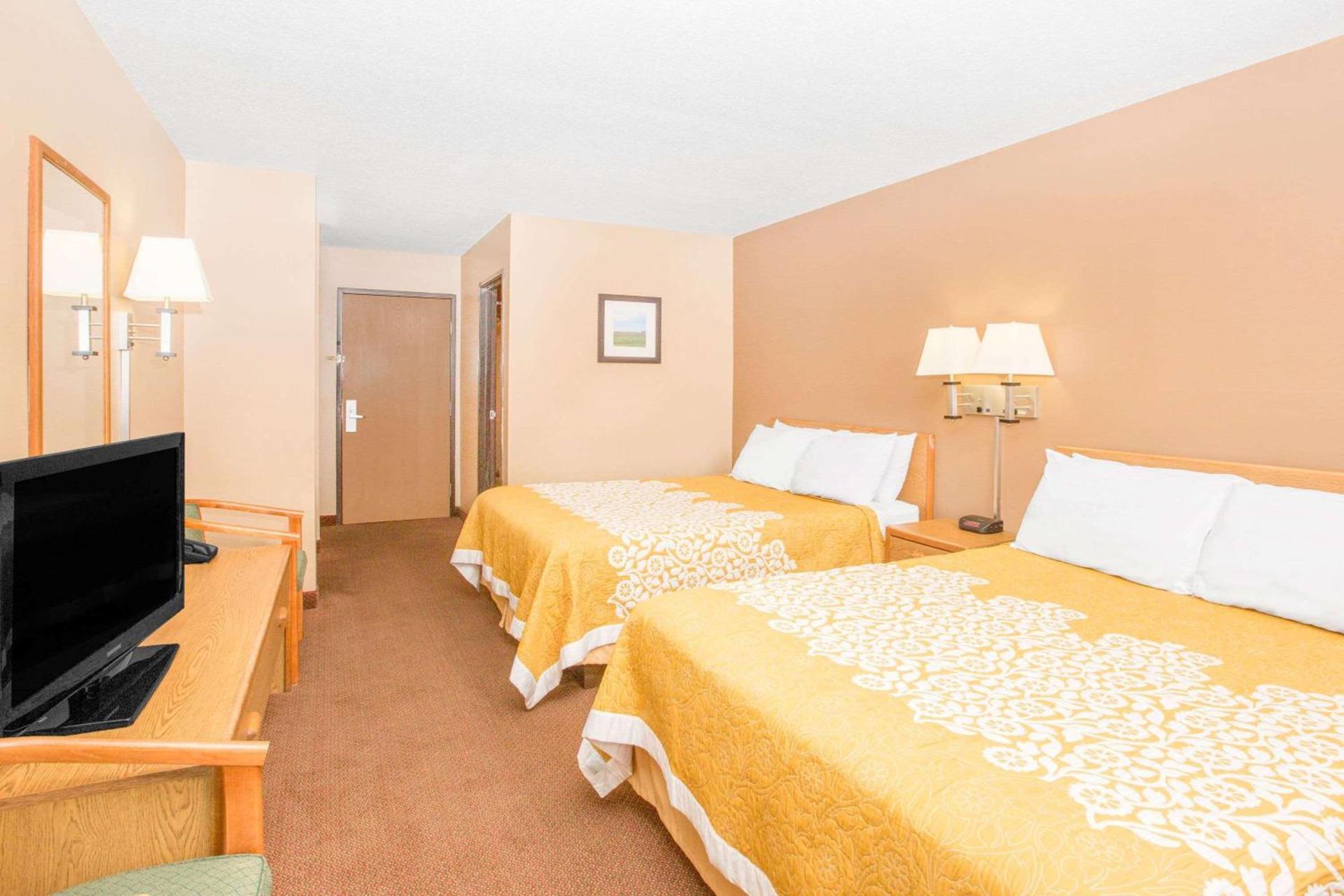 Days Inn by Wyndham Worthington photo 5