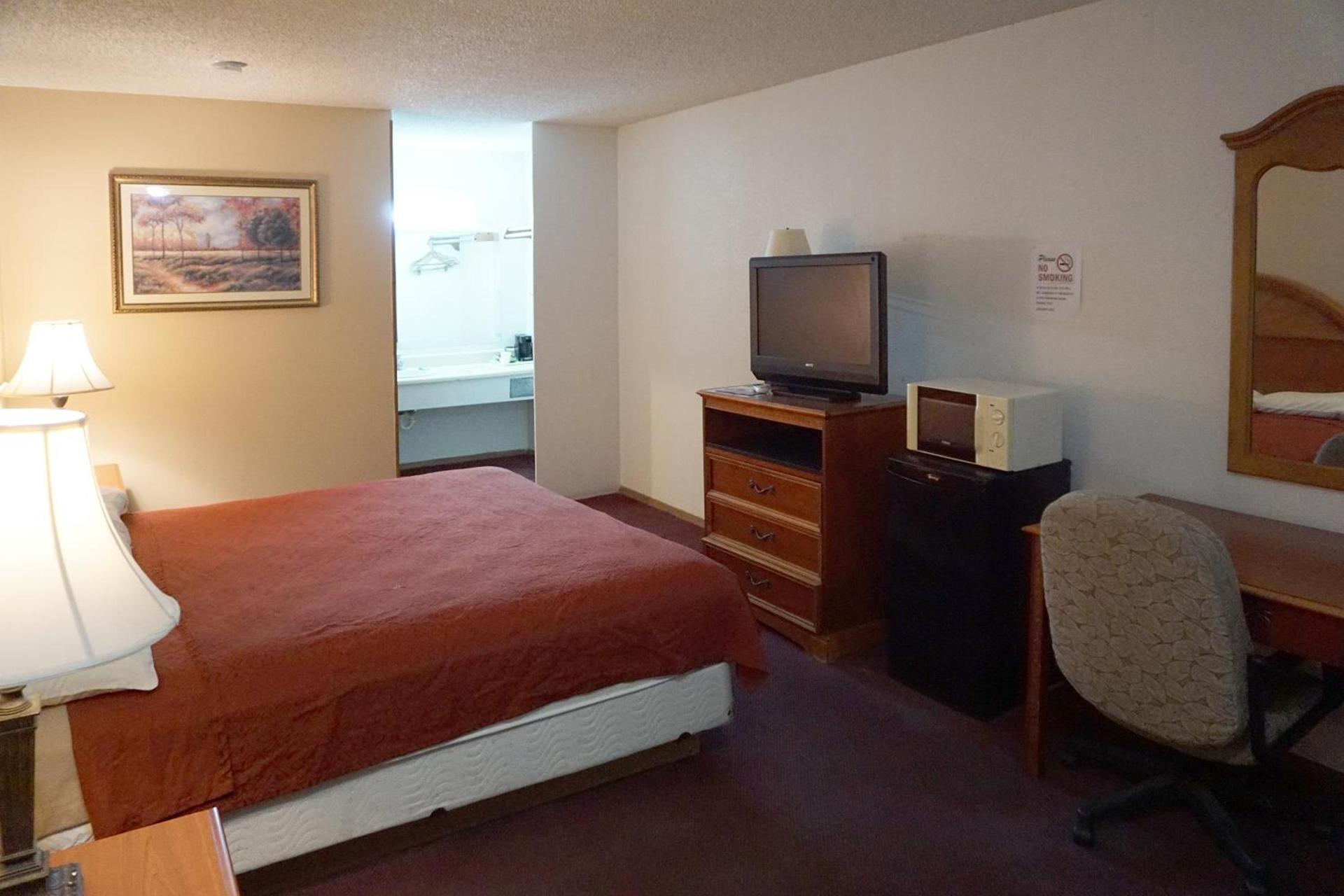 OYO Hotel Altus N Main St photo 40