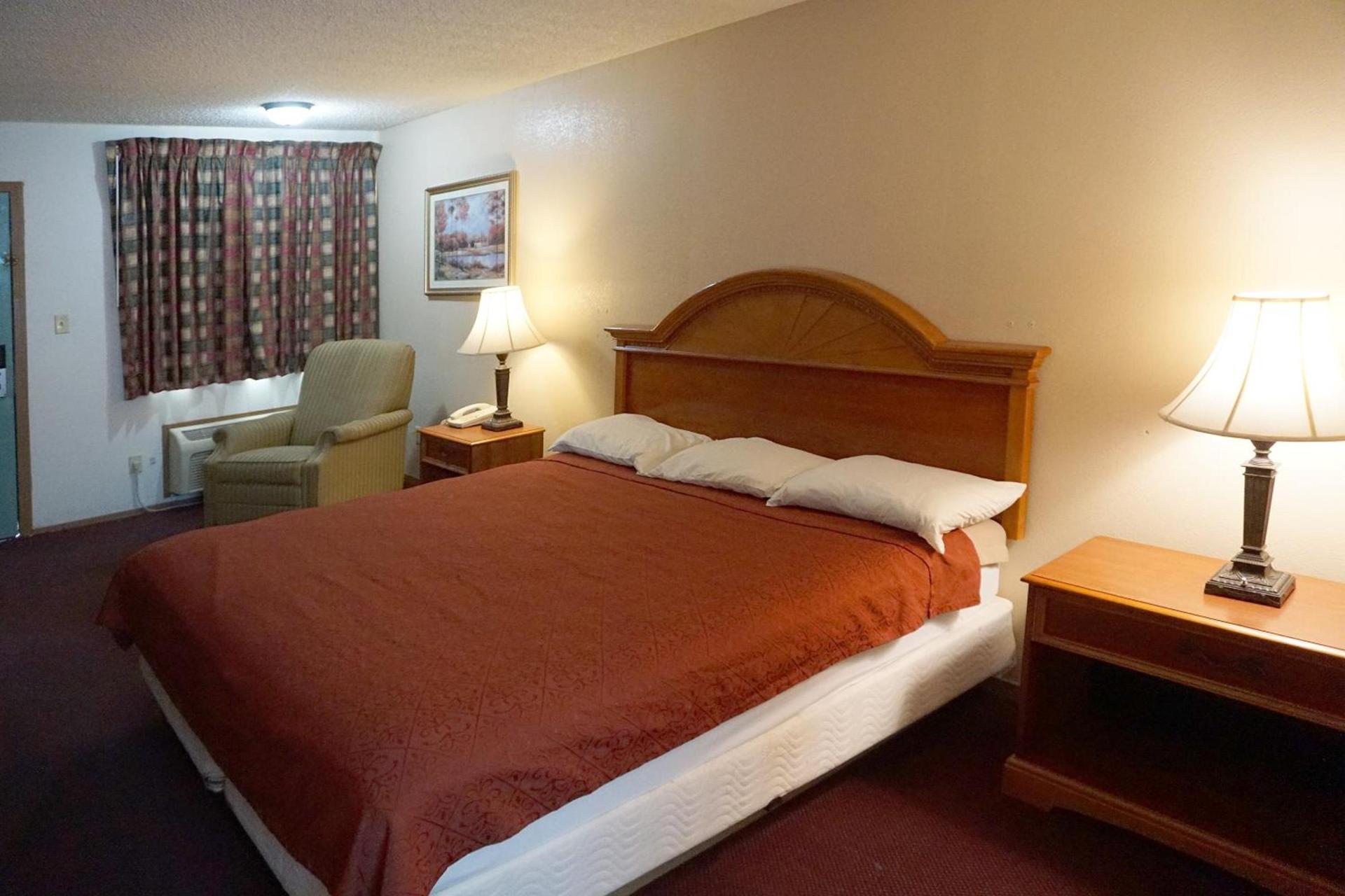 OYO Hotel Altus N Main St photo 32
