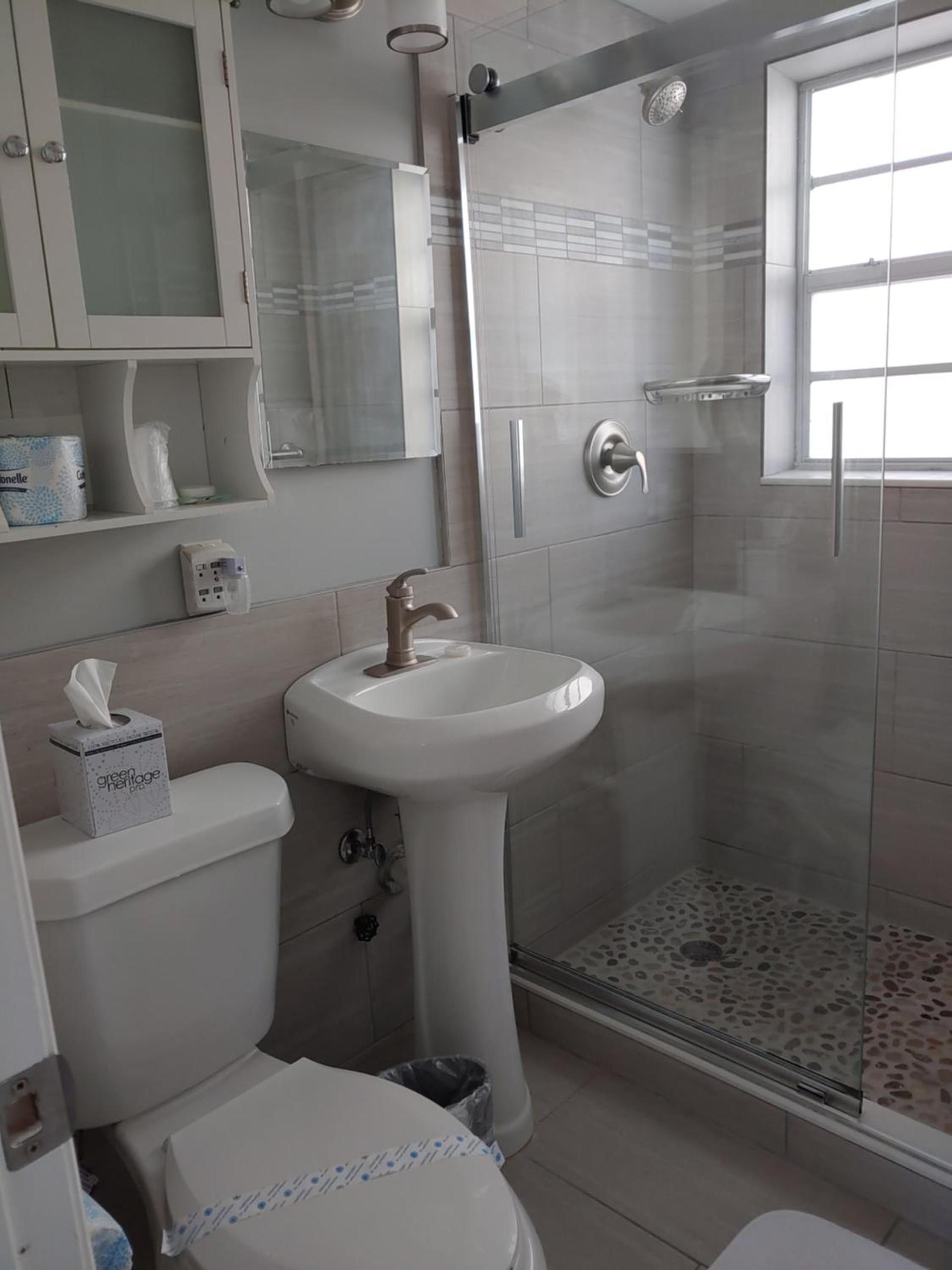 Sunrise Ocean Suites photo 34