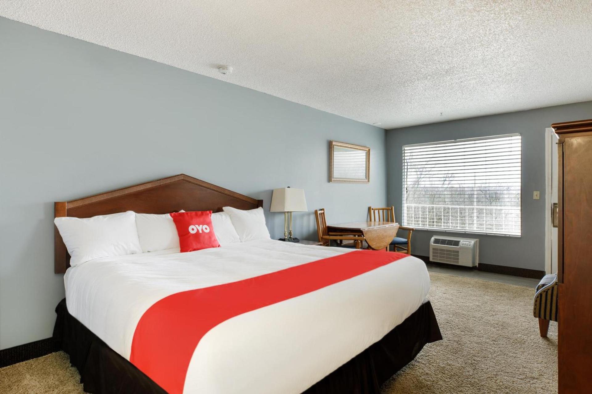 OYO Hotel Branson MO-165 photo 47