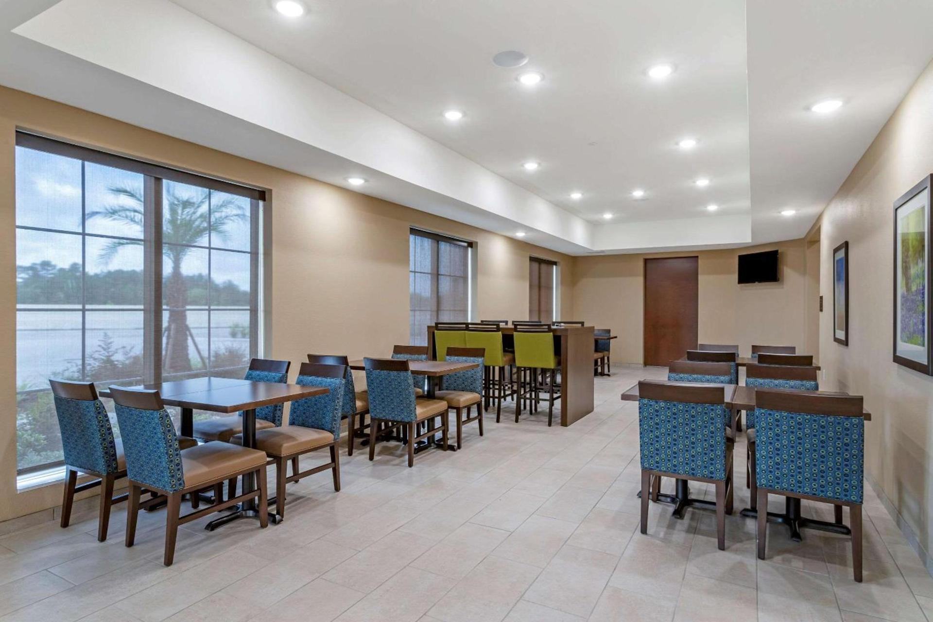 Comfort Inn & Suites Waller photo 27