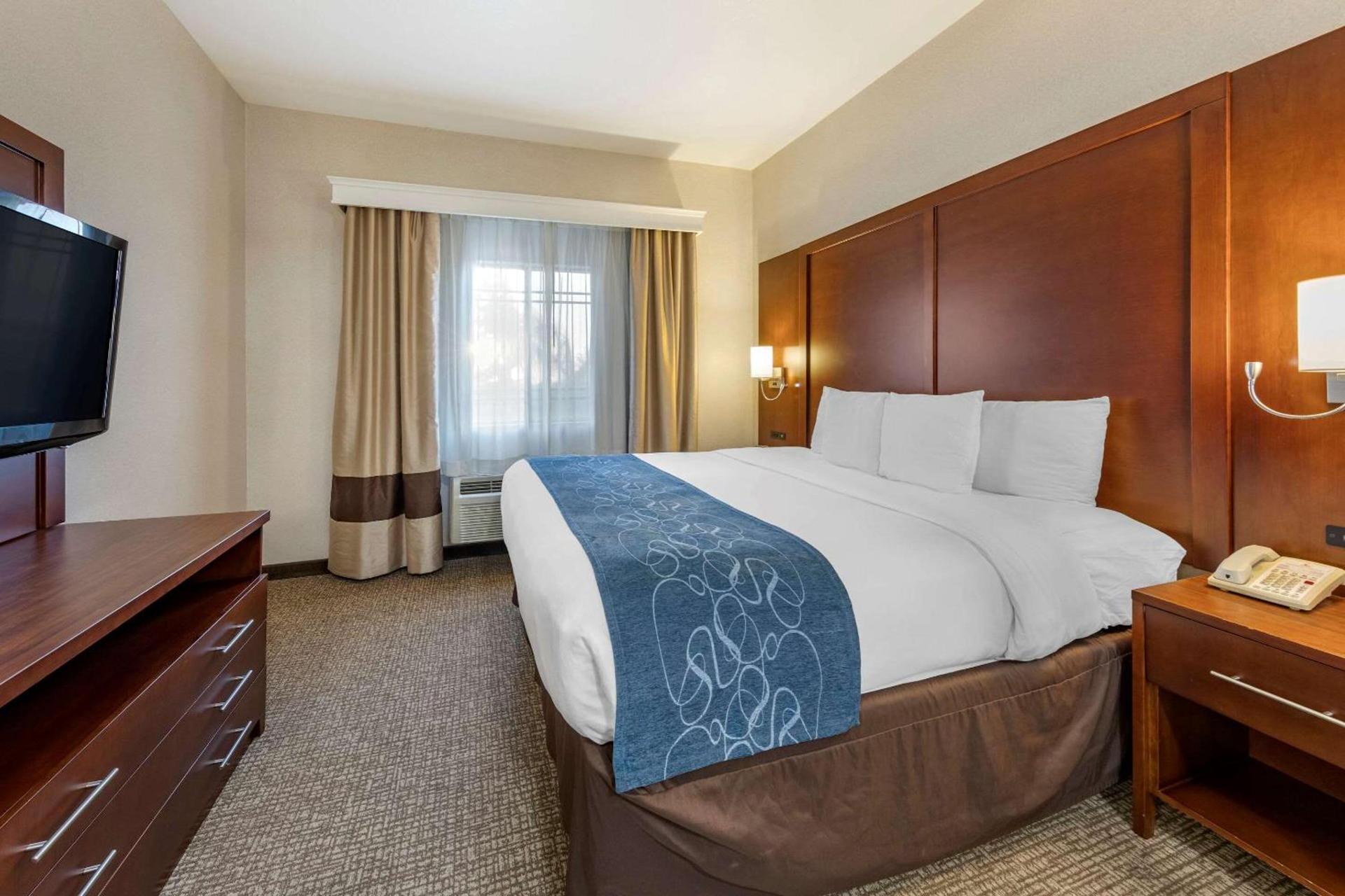 Citrus Suites Redlands Loma Linda Hotel photo 13
