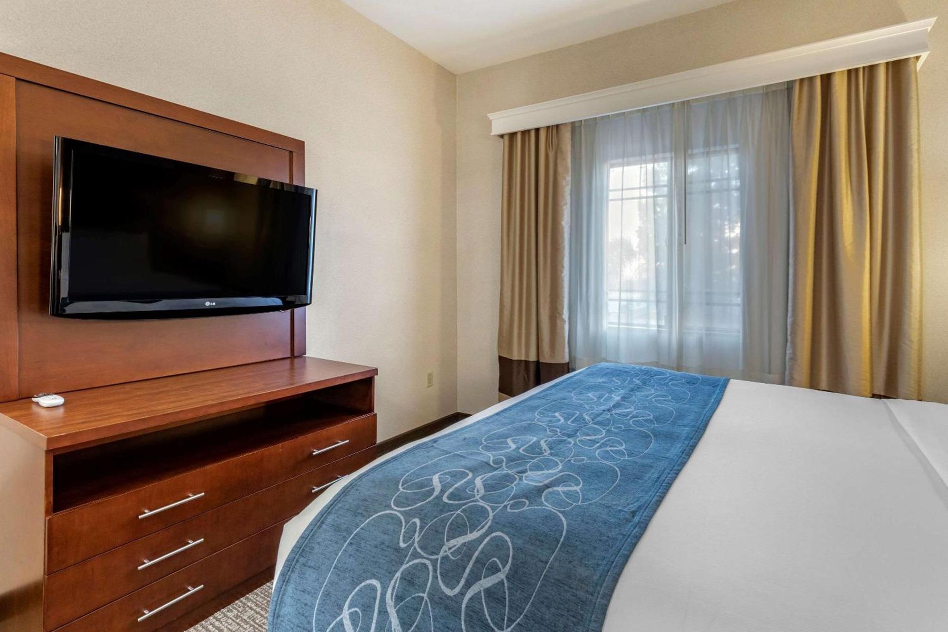 Citrus Suites Redlands Loma Linda Hotel photo 14