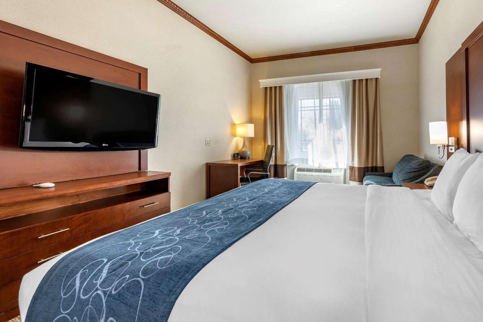 Citrus Suites Redlands Loma Linda Hotel photo 24
