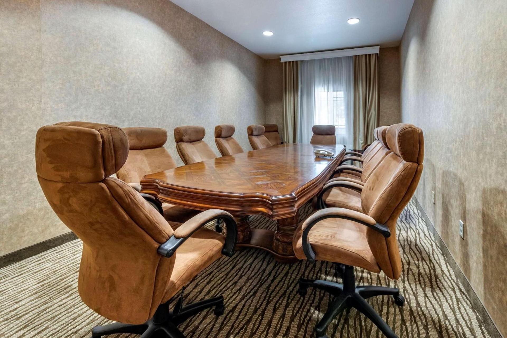 Citrus Suites Redlands Loma Linda Hotel photo 39