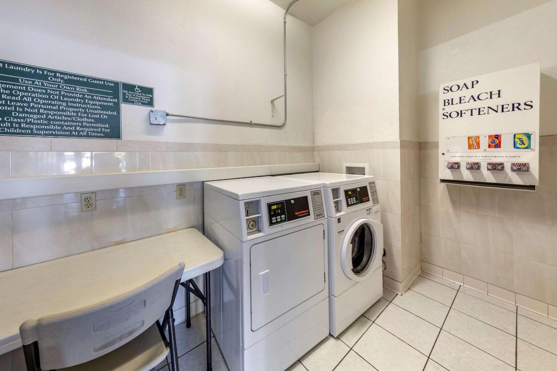 Citrus Suites Redlands Loma Linda Hotel photo 44