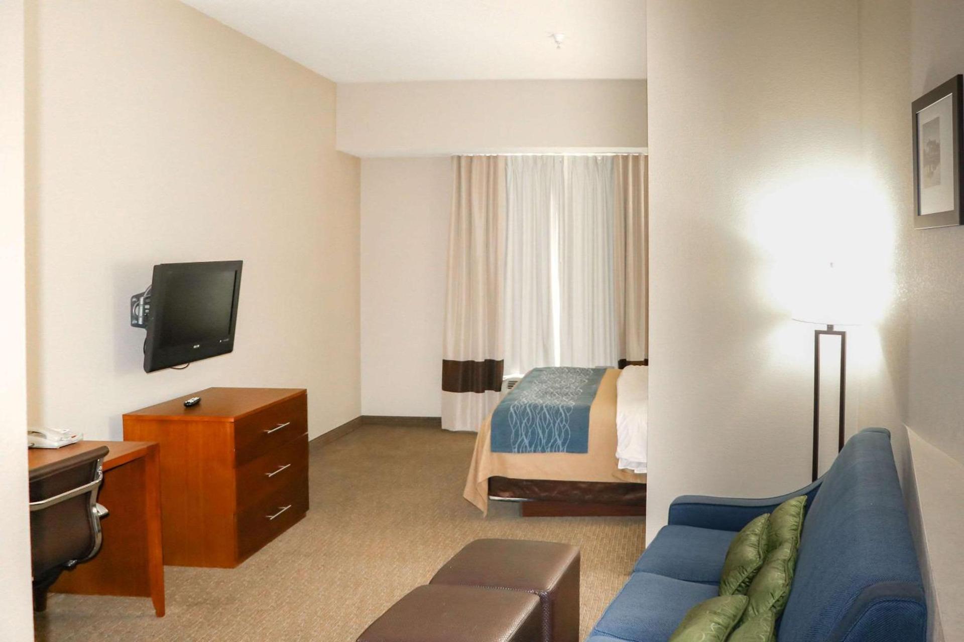 Comfort Inn & Suites Sikeston I-55 photo 14
