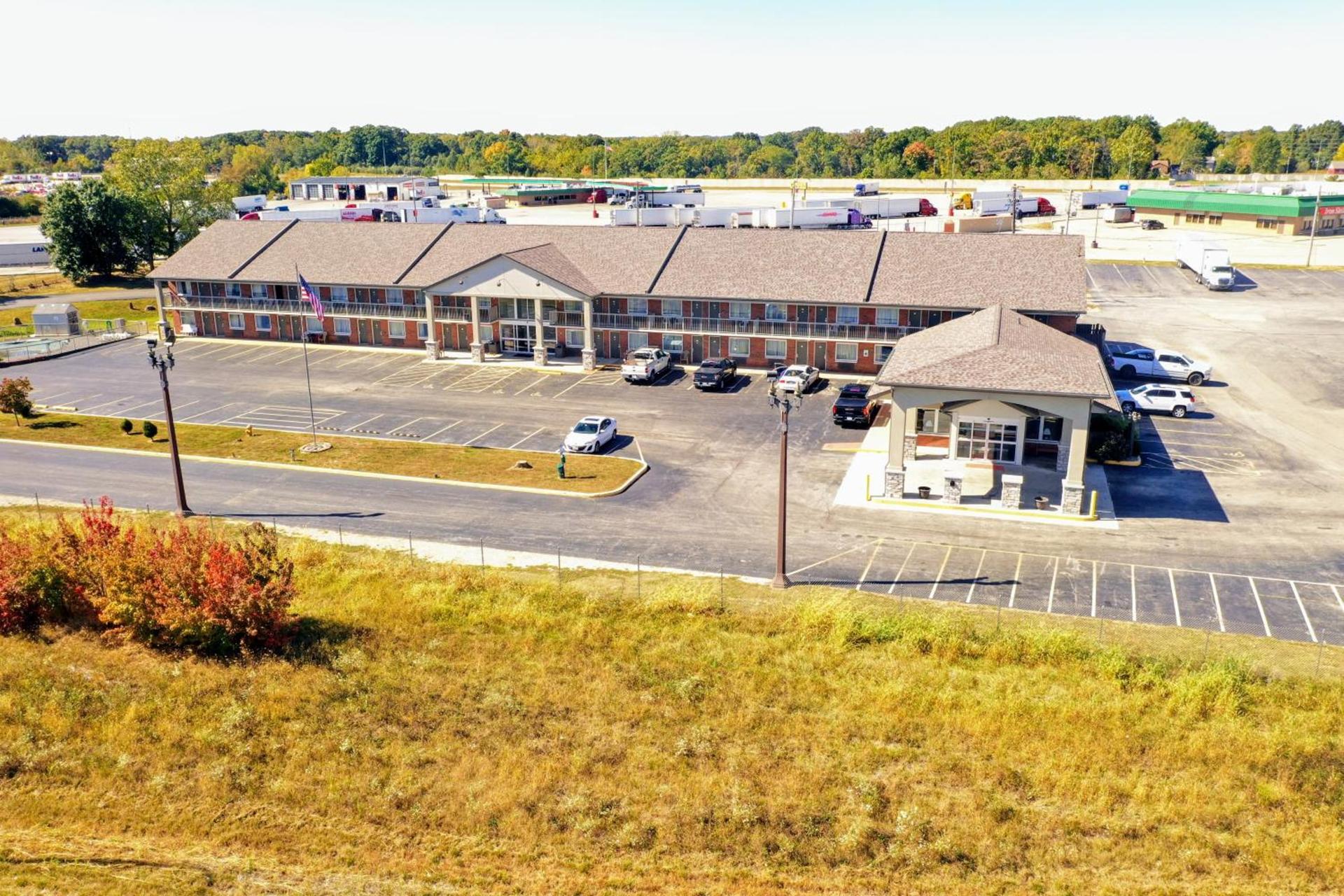 Baymont by Wyndham Effingham photo 2