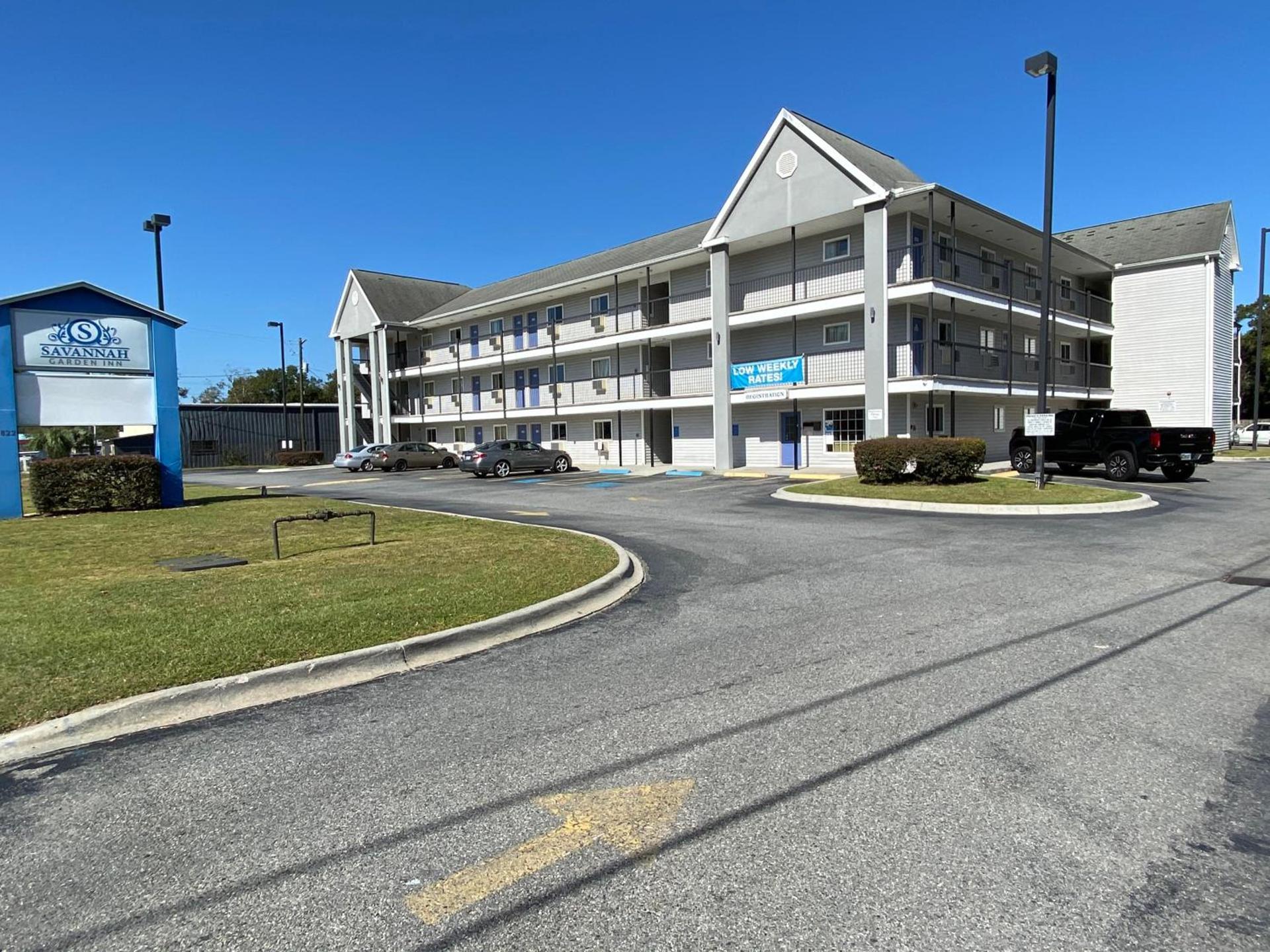 Savannah Garden Inn photo 1