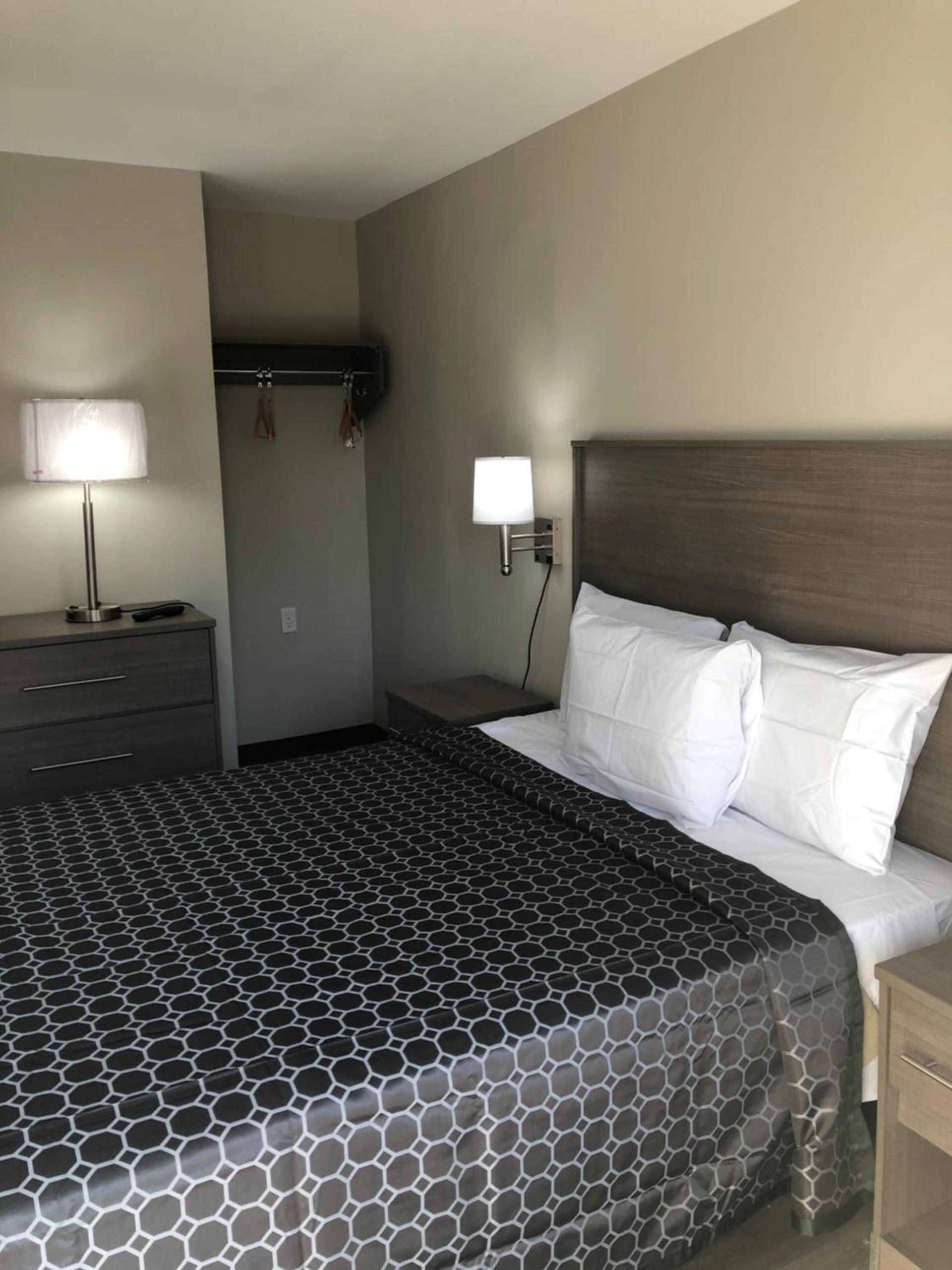 Trolley Stop Motel Philadelphia Media photo 28
