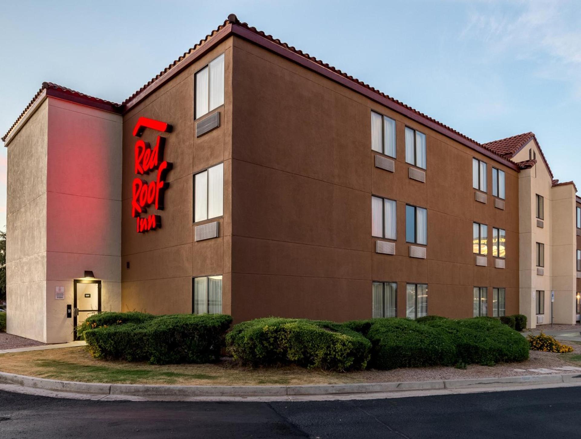 Red Roof Inn Phoenix North - I-17 at Bell Rd photo 8