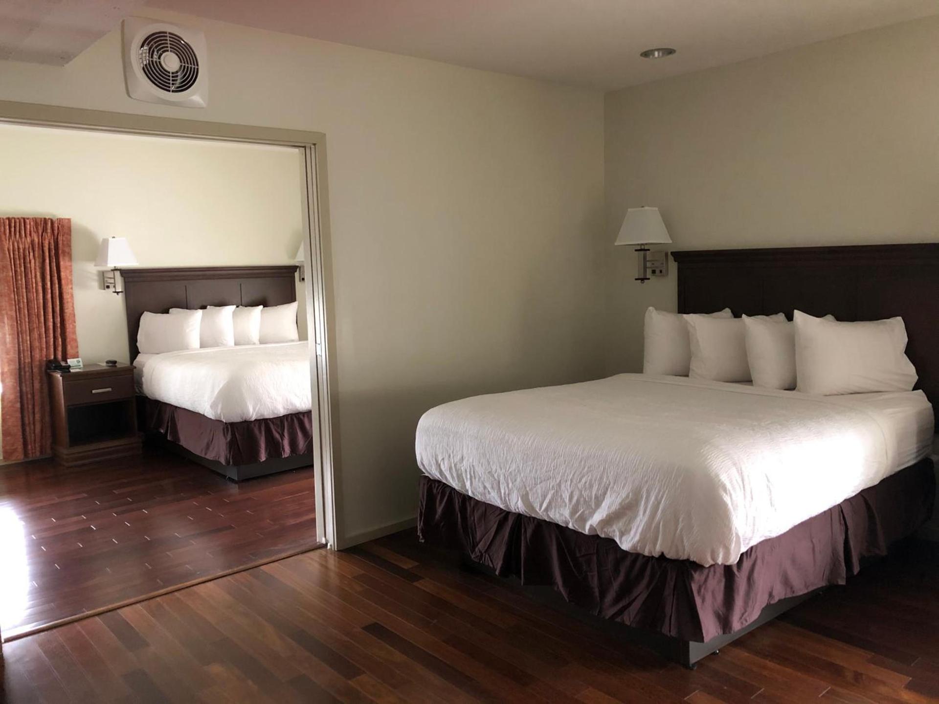 Grand Eastonian Hotel & Suites photo 11