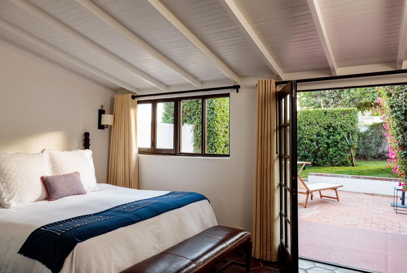 Ingleside Estate Hotel & Bungalows- Adults Only photo 13