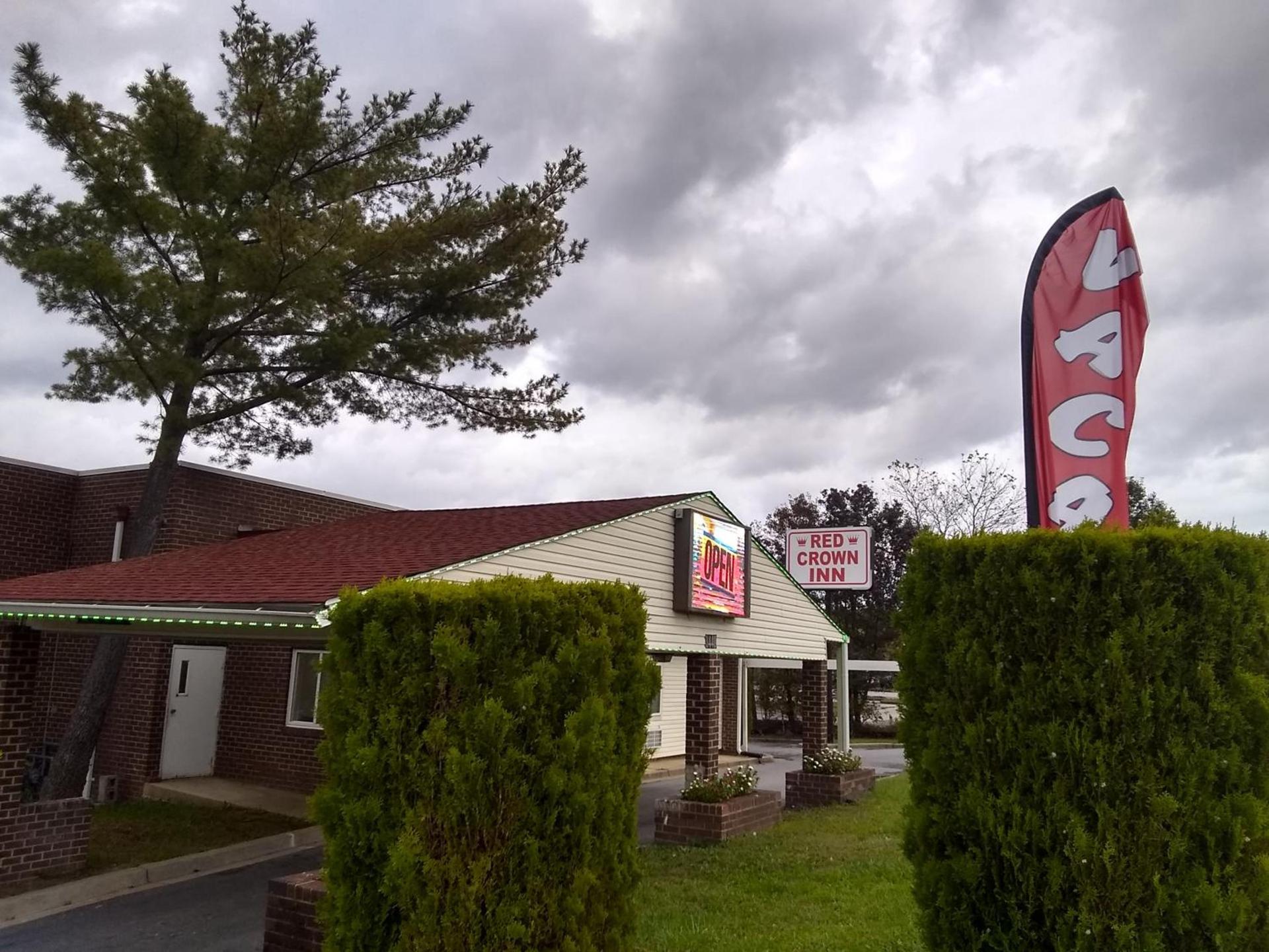 Red Crown Inn photo 10