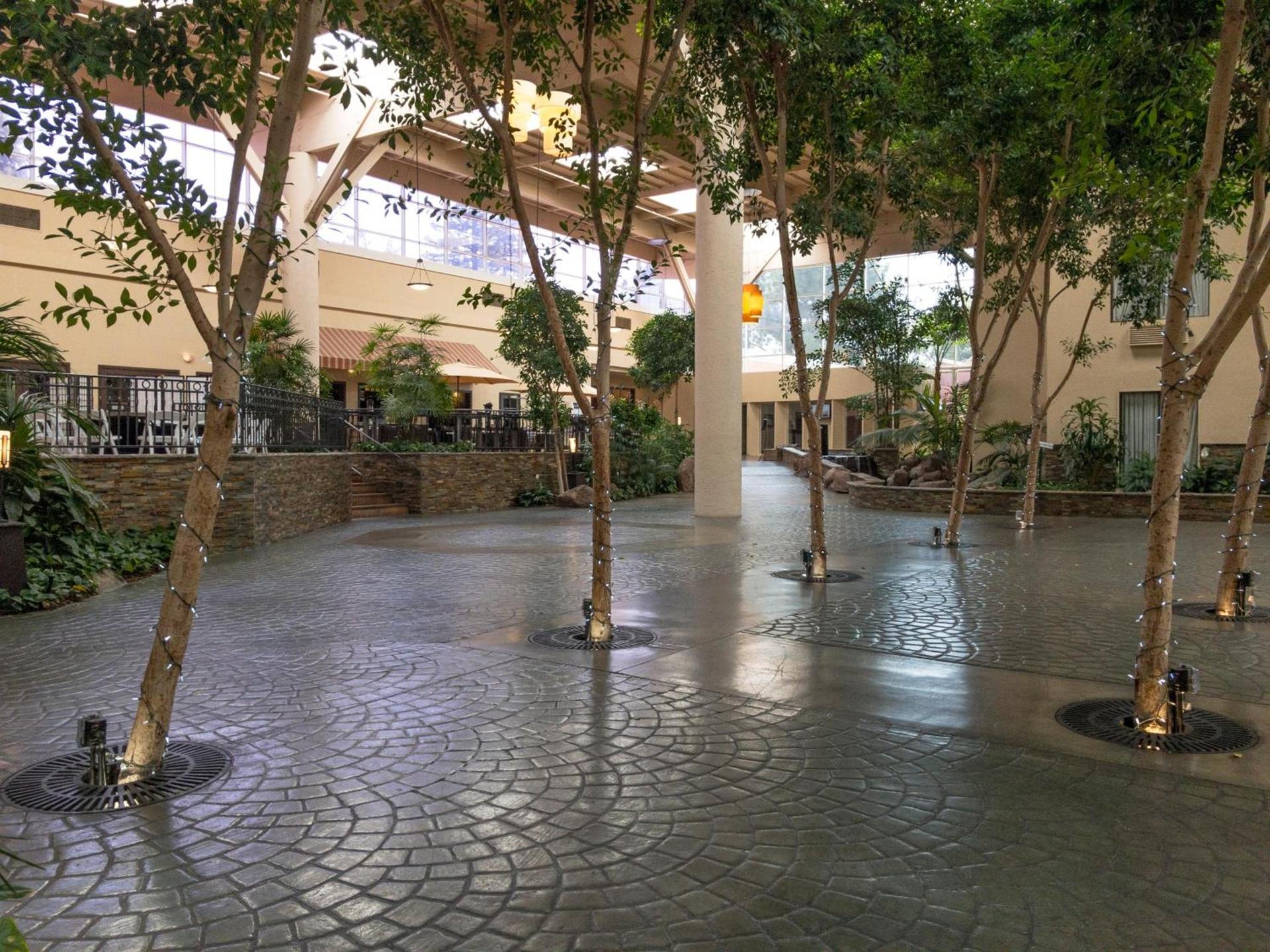Concord Plaza Hotel photo 14