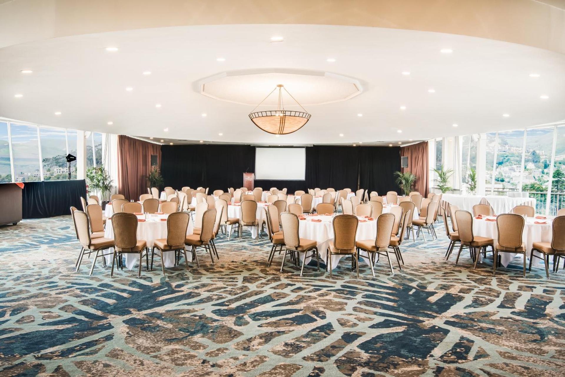 Crowne Plaza Ventura Beach by IHG photo 60