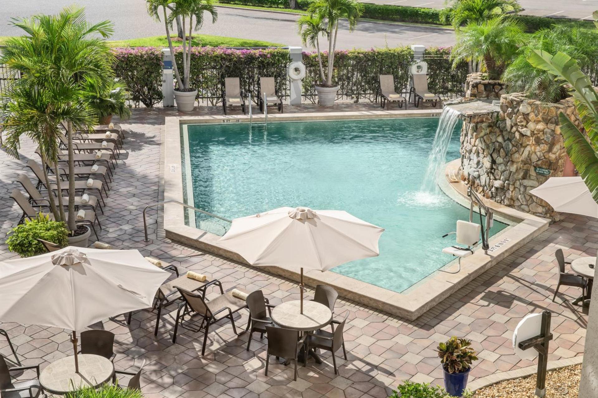 Doubletree by Hilton Fort Myers at Bell Tower Shops photo 34