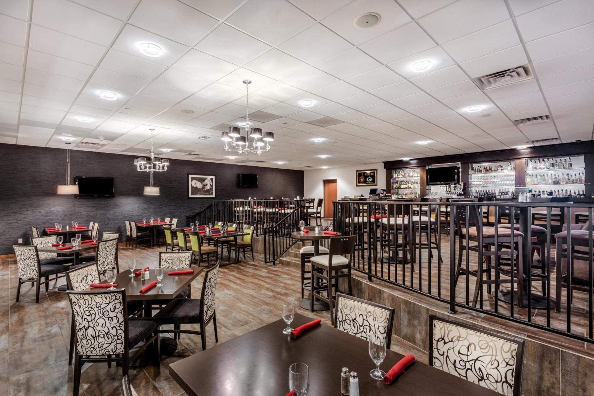 Crowne Plaza Milwaukee Airport by IHG photo 29