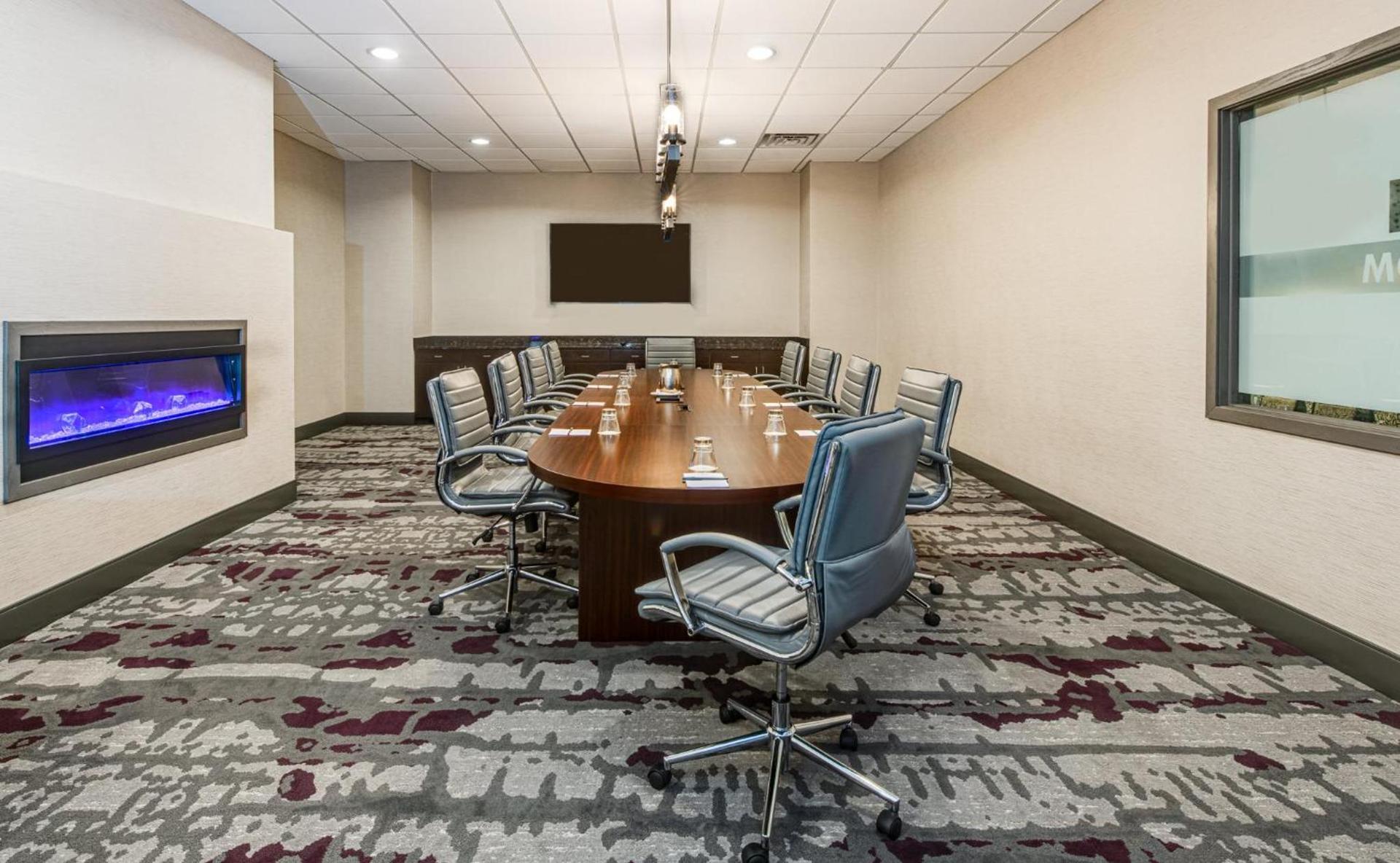 Crowne Plaza Milwaukee Airport by IHG photo 30