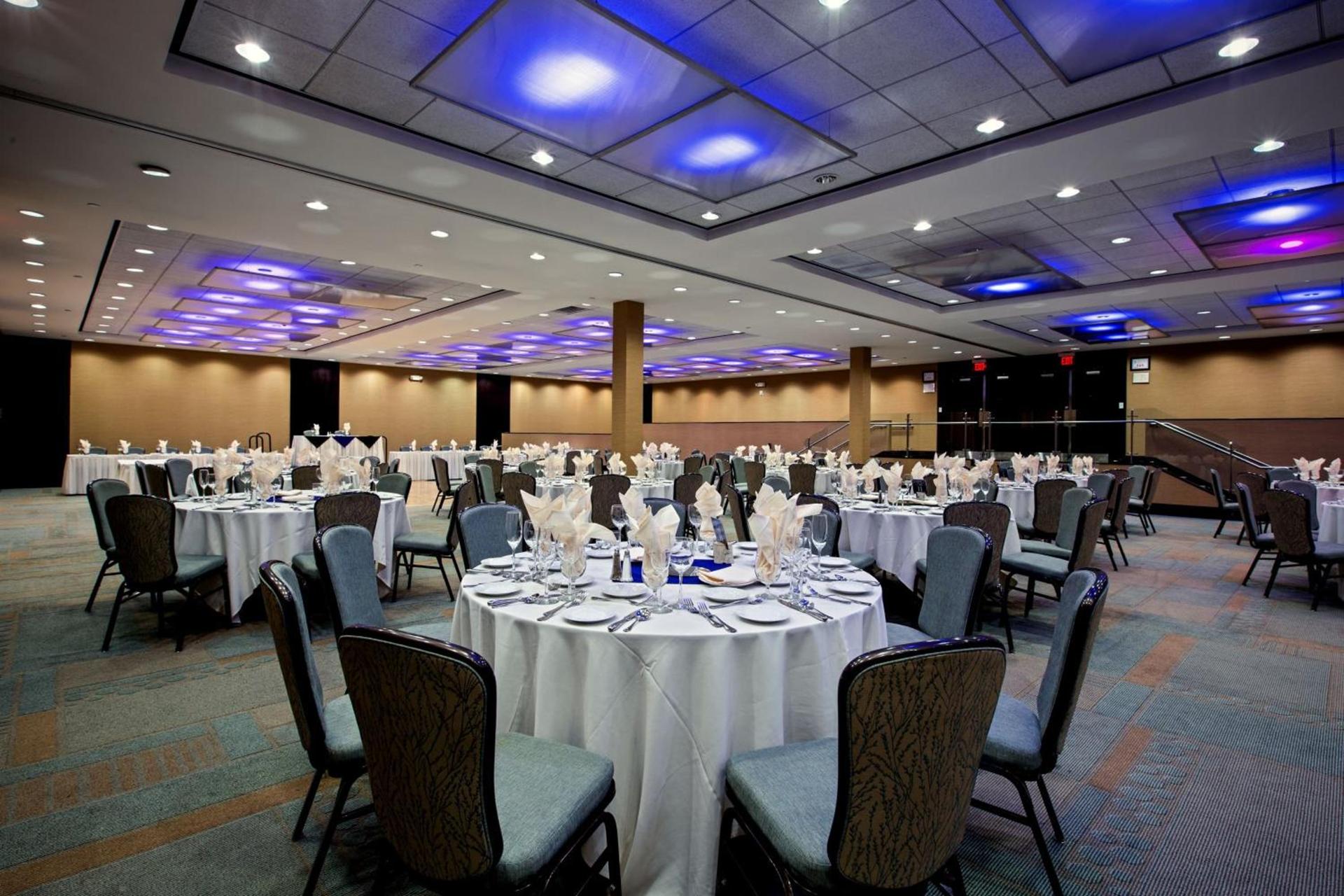 Crowne Plaza Hotel Glen Ellyn/Lombard by IHG photo 55