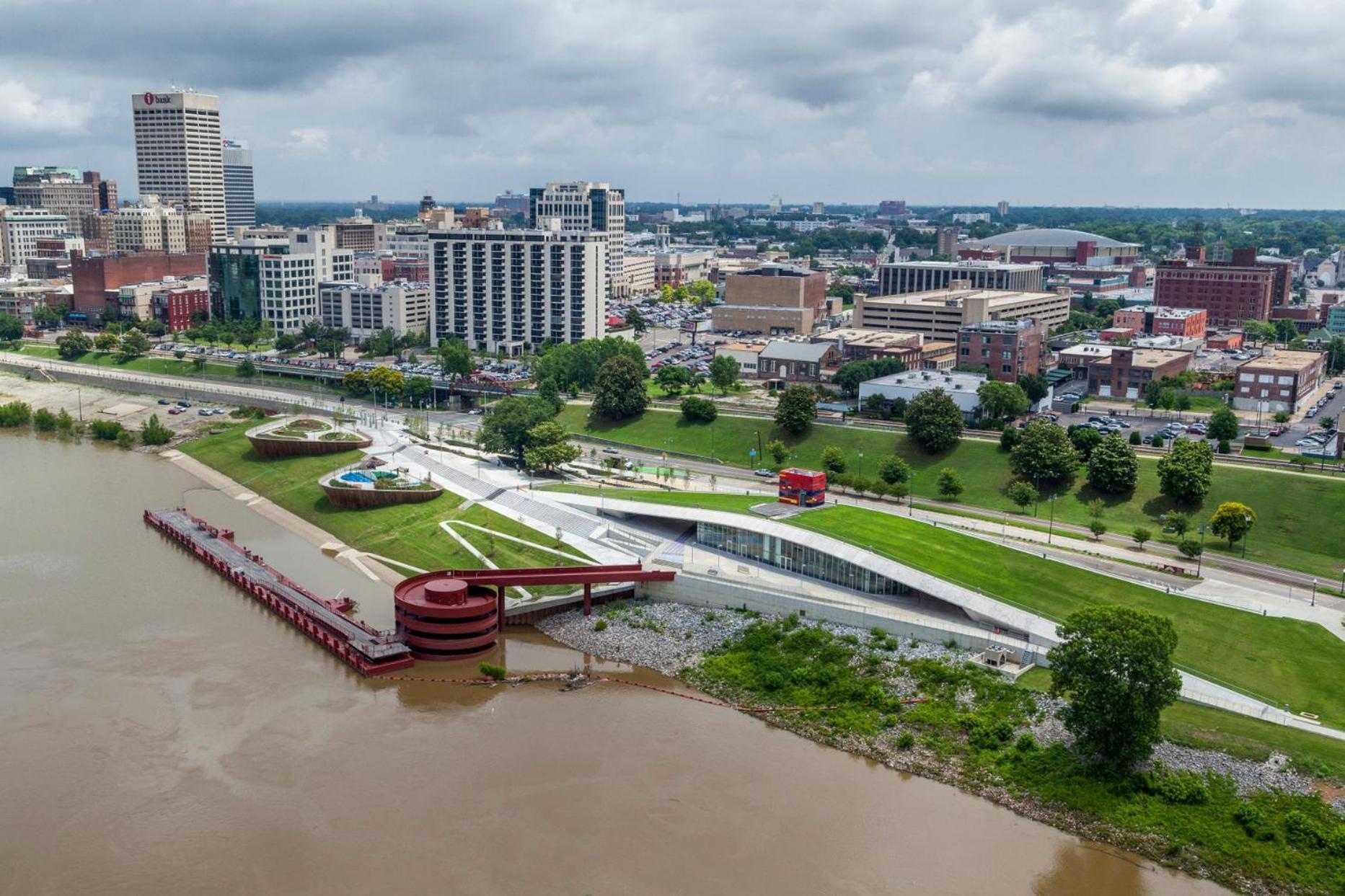 Crowne Plaza Memphis Downtown by IHG photo 40