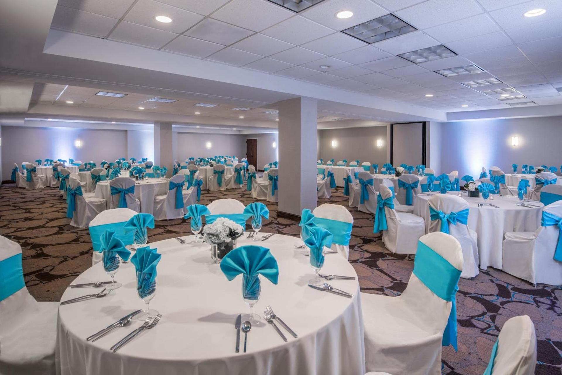 Crowne Plaza Memphis Downtown by IHG photo 39