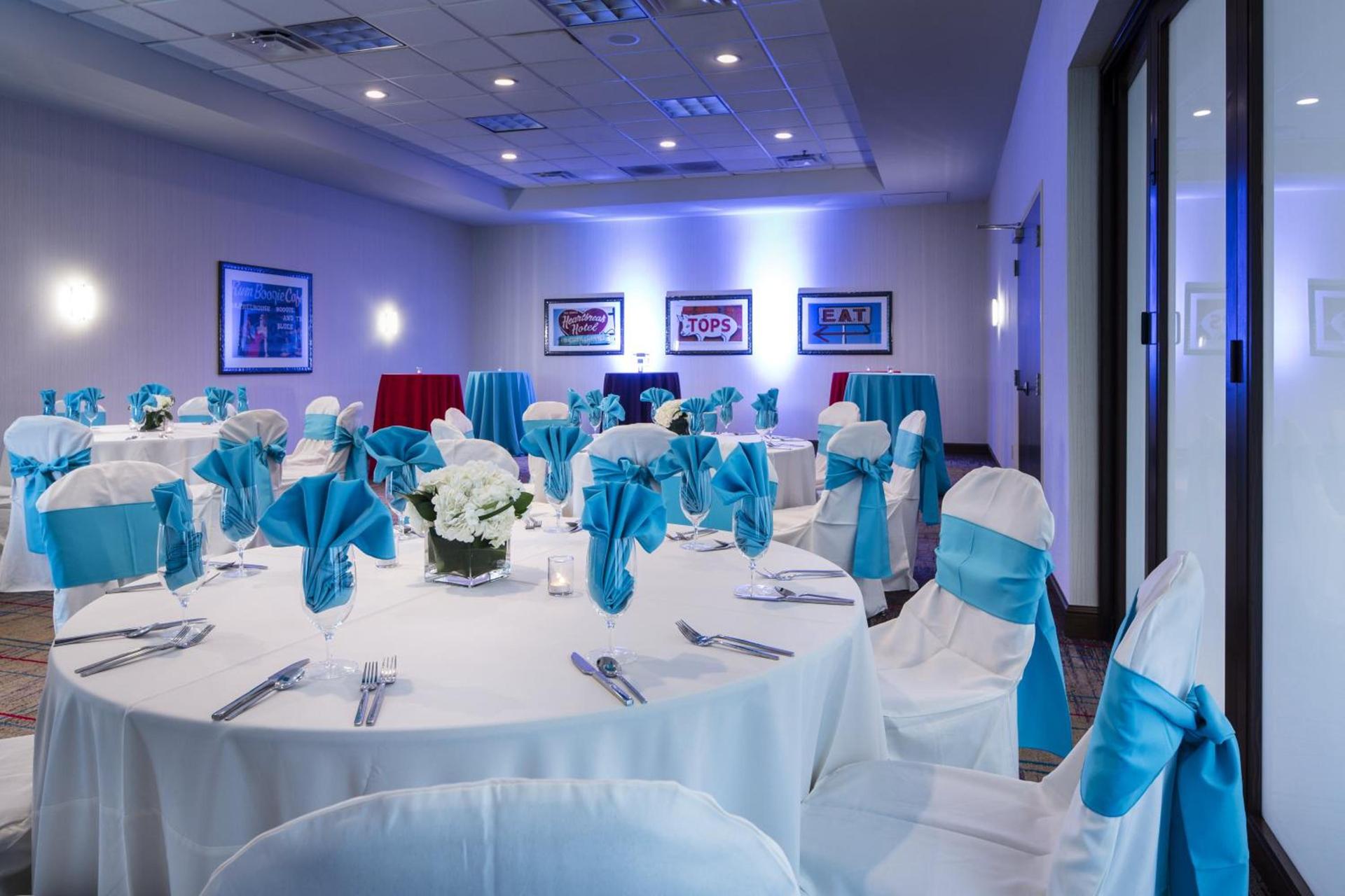 Crowne Plaza Memphis Downtown by IHG photo 60