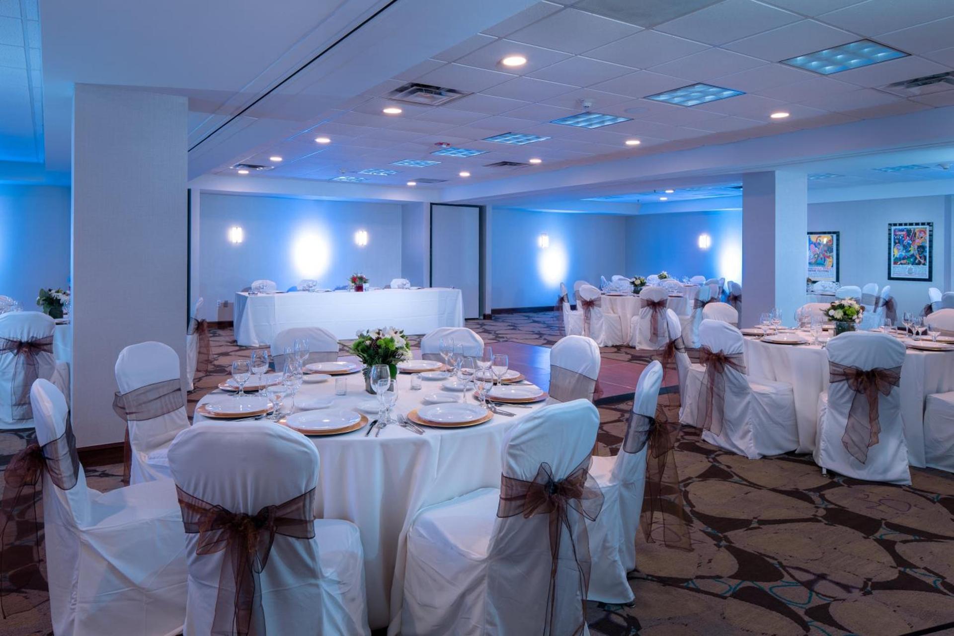 Crowne Plaza Memphis Downtown by IHG photo 59