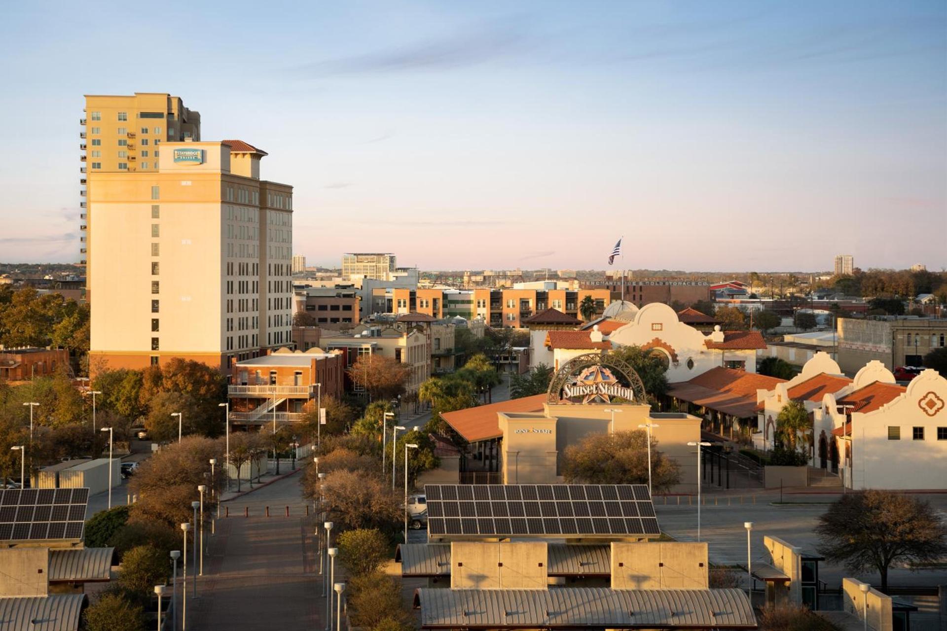 Staybridge Suites San Antonio Downtown Convention Center by IHG photo 25