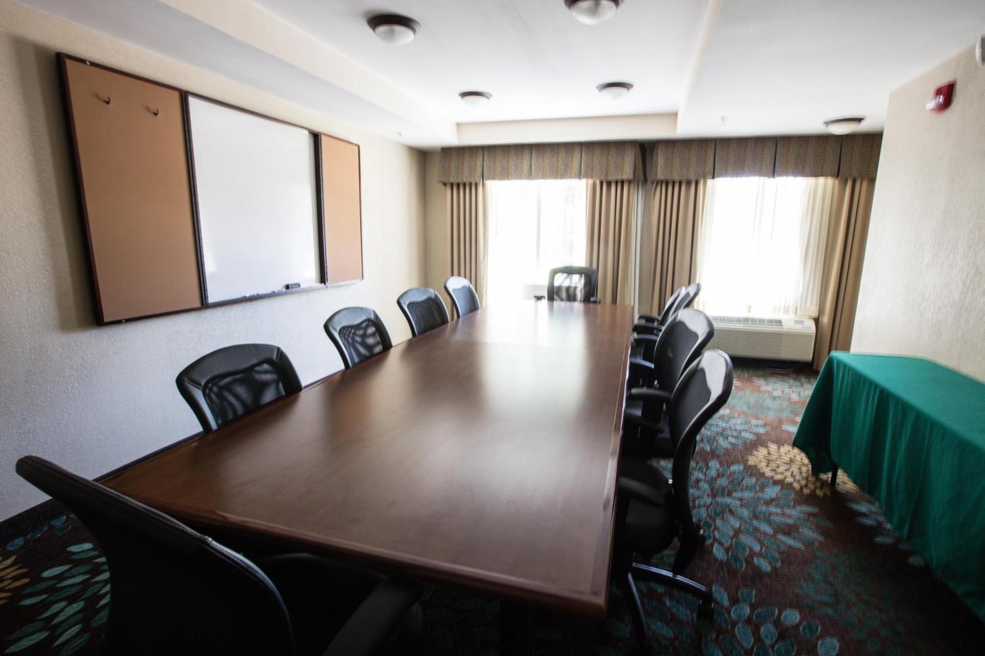 Staybridge Suites Austin Airport by IHG photo 80