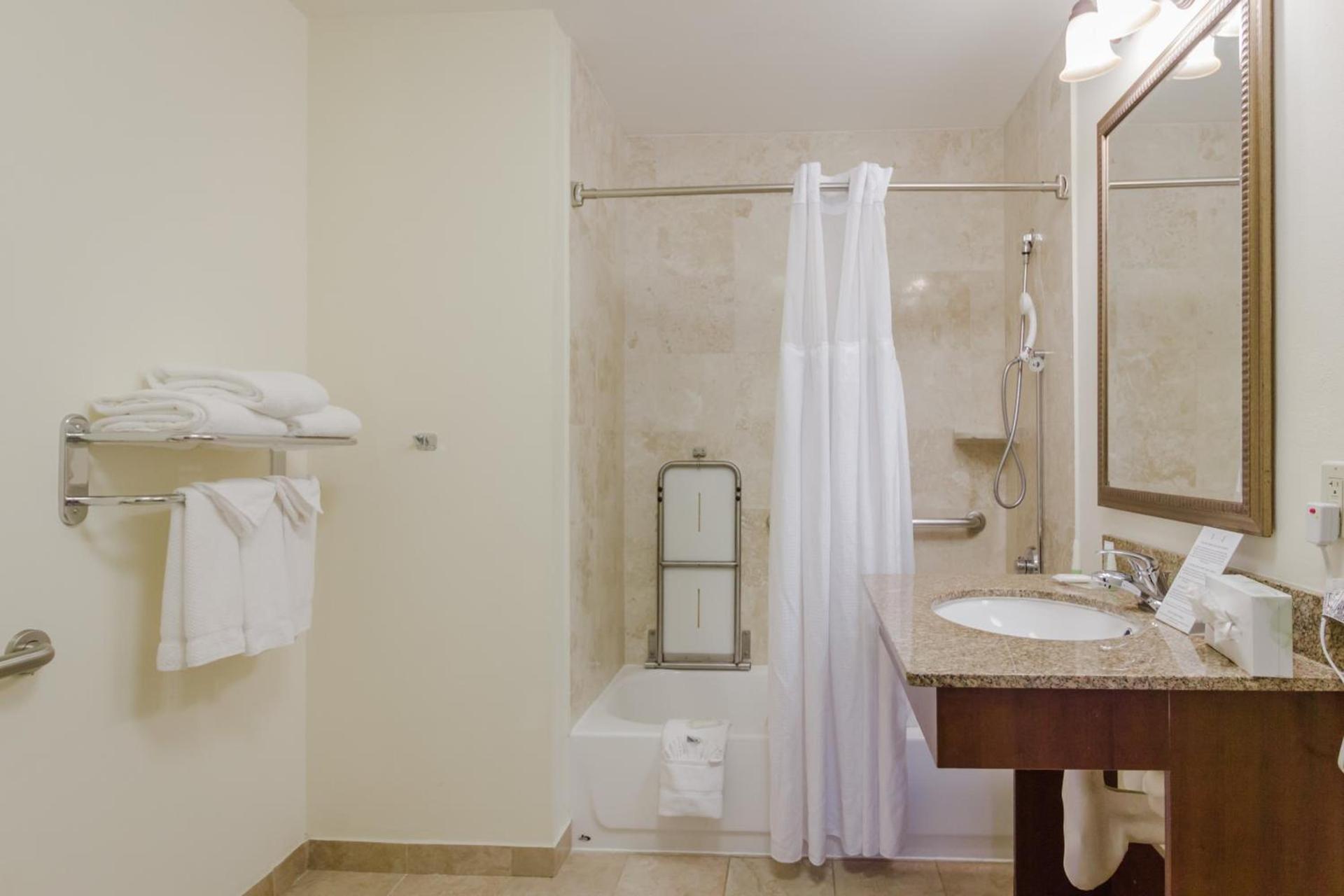 Staybridge Suites Austin Airport by IHG photo 10